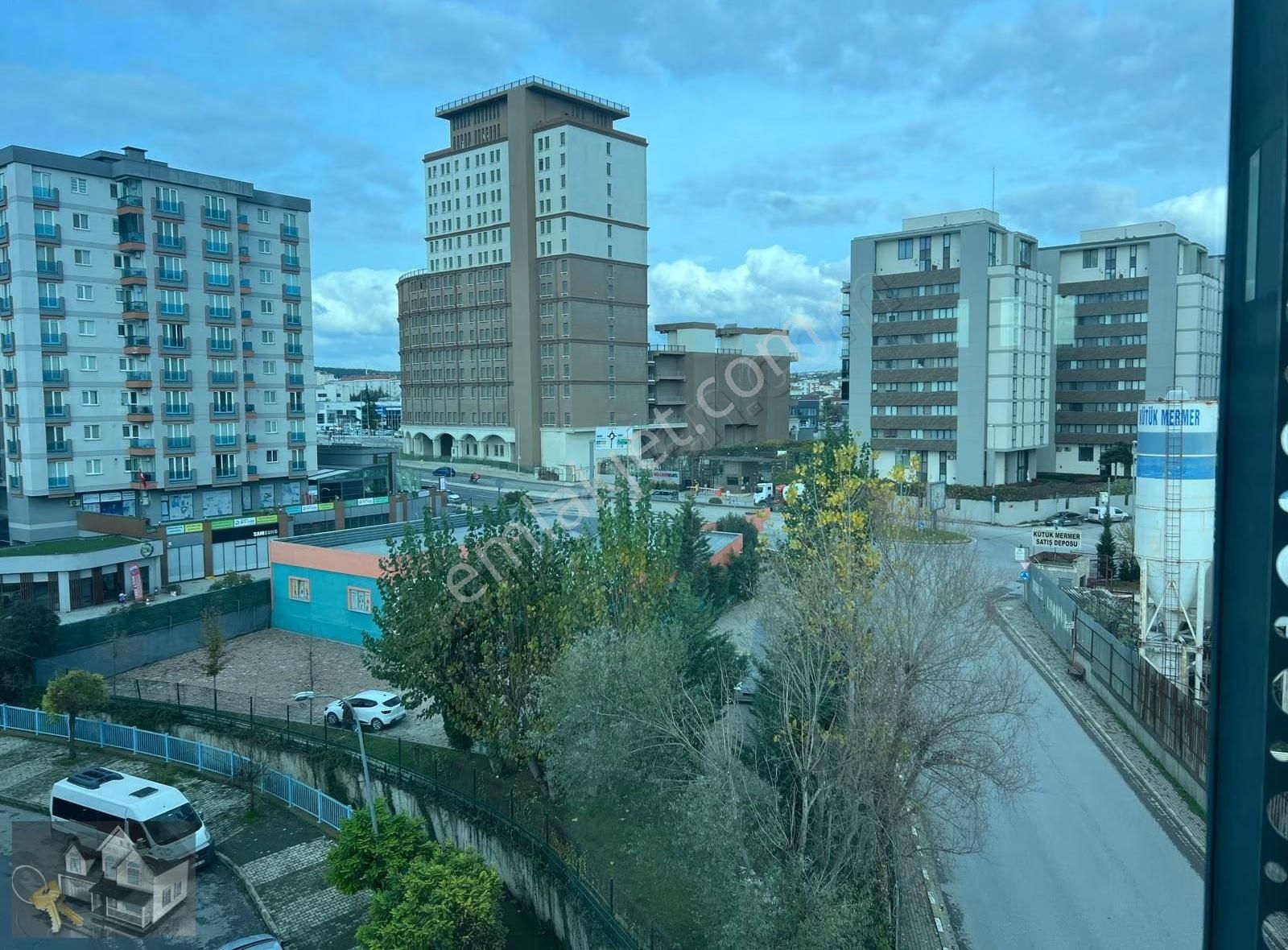 Taşdelen Çekmeköy Otoban Cepheli Kiralık 1500 M2 Bakımlı Plaza - Görsel 15