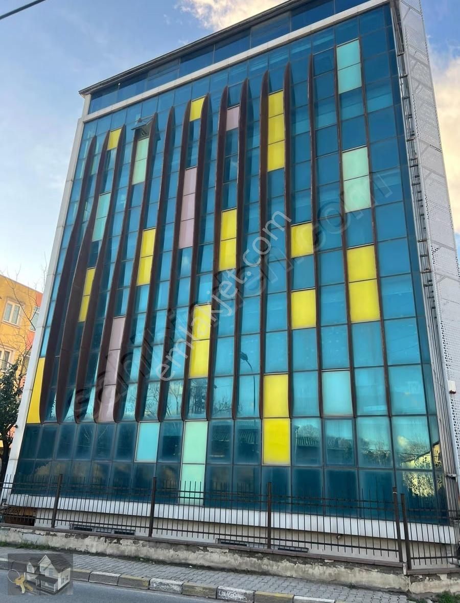 Taşdelen Çekmeköy Otoban Cepheli Kiralık 1500 M2 Bakımlı Plaza - Görsel 6