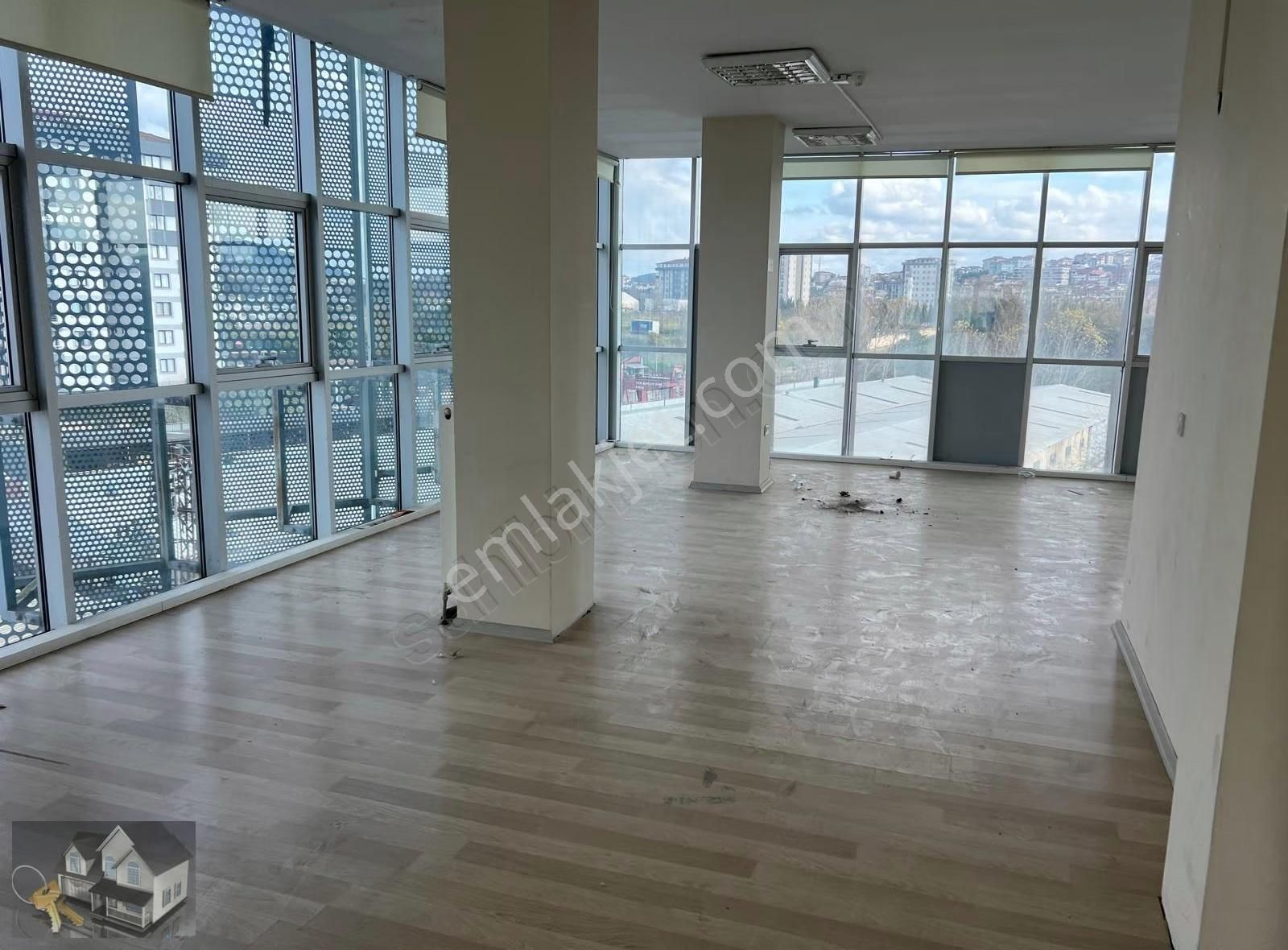 Taşdelen Çekmeköy Otoban Cepheli Kiralık 1500 M2 Bakımlı Plaza - Görsel 9