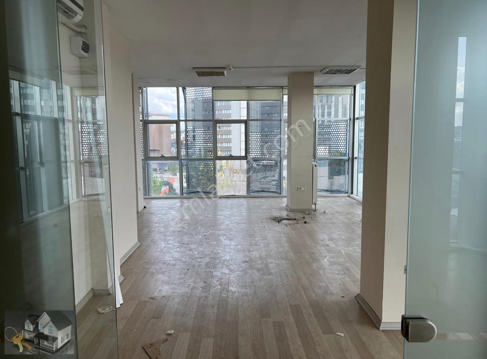 Taşdelen Çekmeköy Otoban Cepheli Kiralık 1500 M2 Bakımlı Plaza - Görsel 24