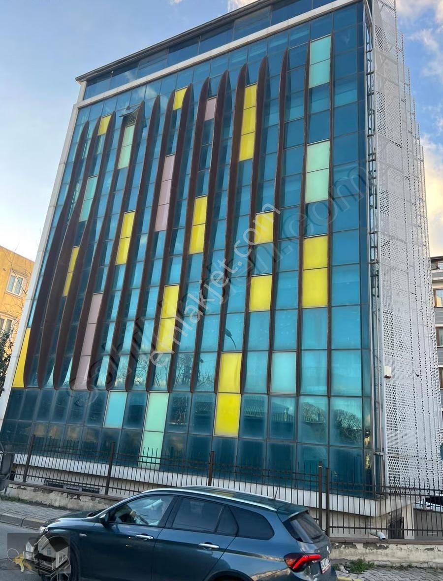 Taşdelen Çekmeköy Otoban Cepheli Kiralık 1500 M2 Bakımlı Plaza - Görsel 30