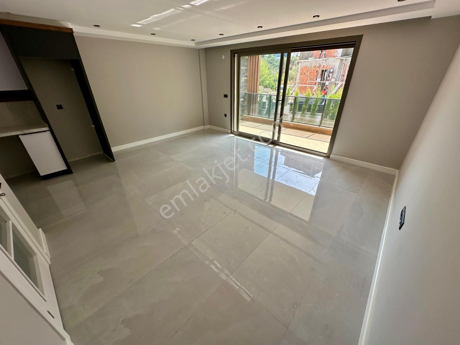 🏡 Referans'tan Akçay'da Lüks Ve Ferah Şık Tasarımlı 1+1 Daire - Görsel 8