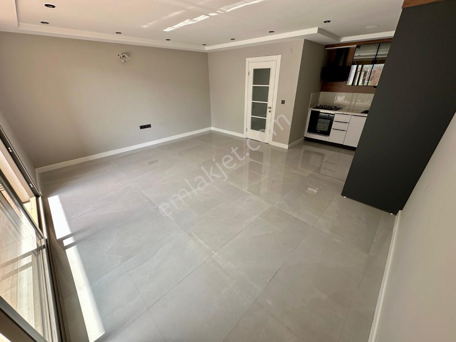 🏡 Referans'tan Akçay'da Lüks Ve Ferah Şık Tasarımlı 1+1 Daire - Görsel 6