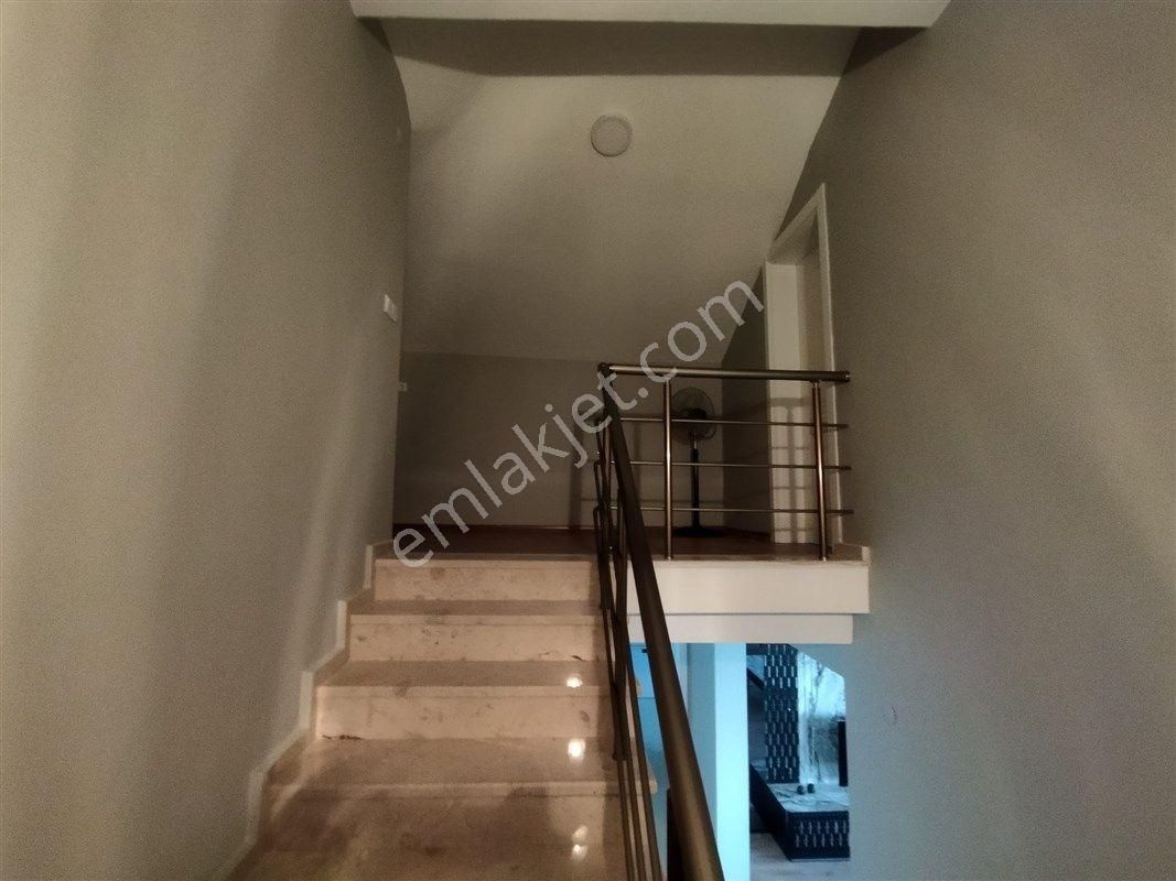 Mudanya Bademli'de Satılık Deniz Manzaralı 5+1 Lüx Villa - Görsel 23