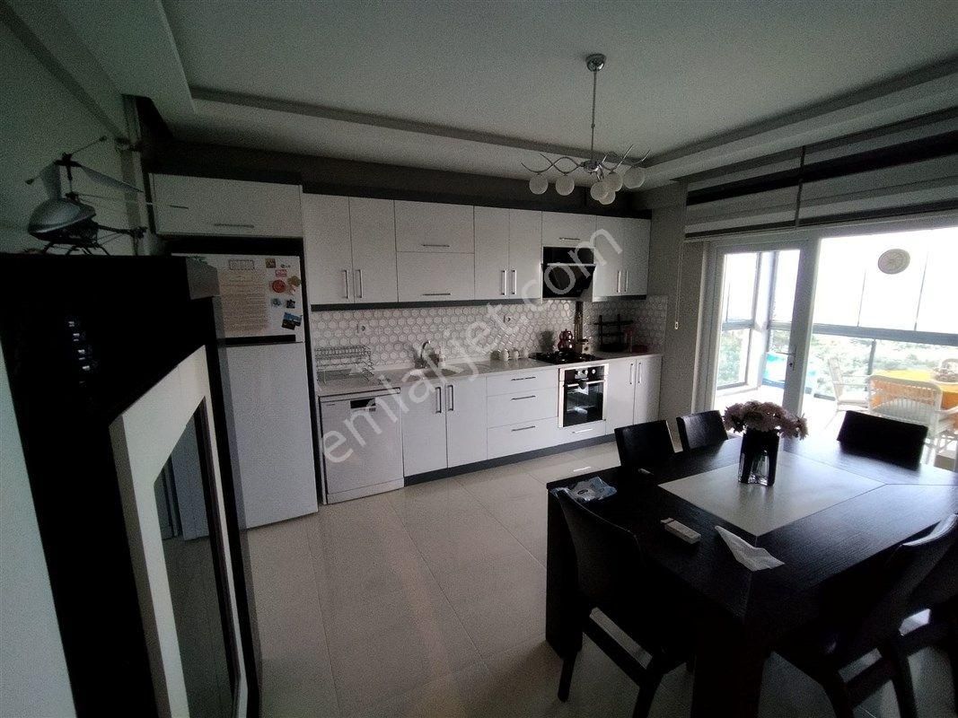 Mudanya Bademli'de Satılık Deniz Manzaralı 5+1 Lüx Villa - Görsel 4