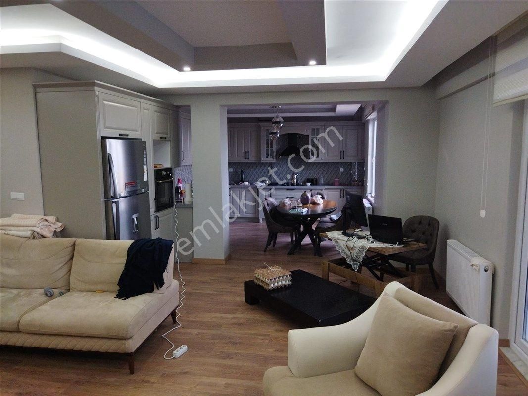 Mudanya Bademli'de Satılık Deniz Manzaralı 5+1 Lüx Villa - Görsel 2