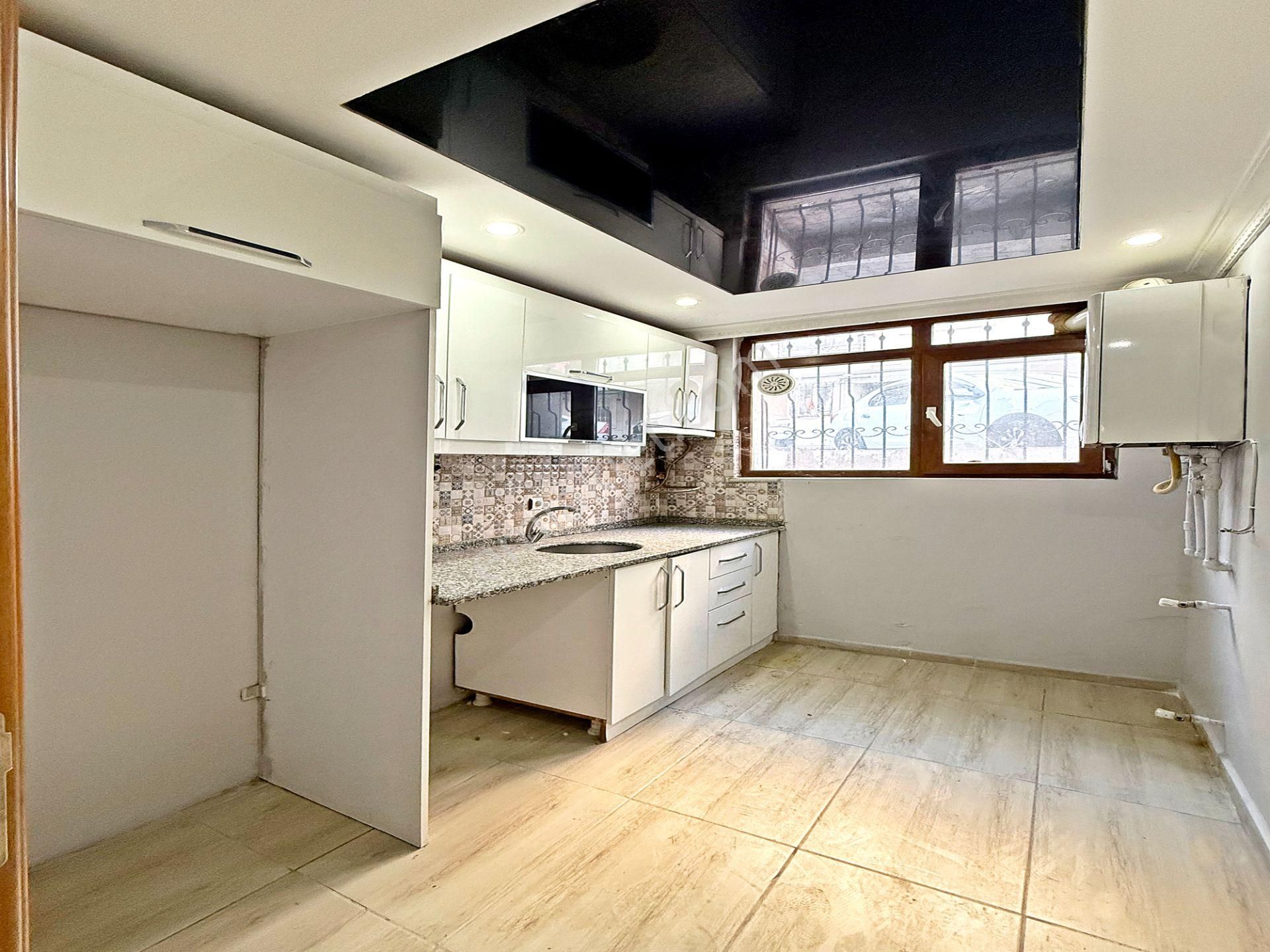 Tem Otoyoluna Ve Eskule Avm'ye Yakın 2+1 Giriş Emsalinde Daire