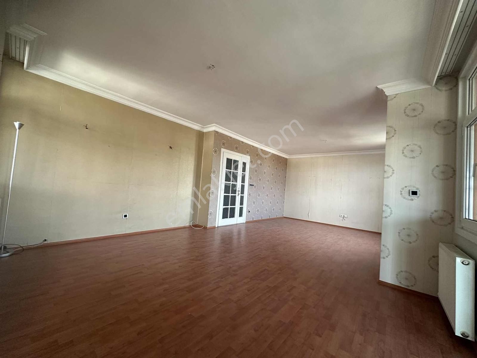 Ata 2 Sit.----- Çok İyi Konumda - Bahçeli - 300 M2 5+2 Boş Villa - Görsel 14