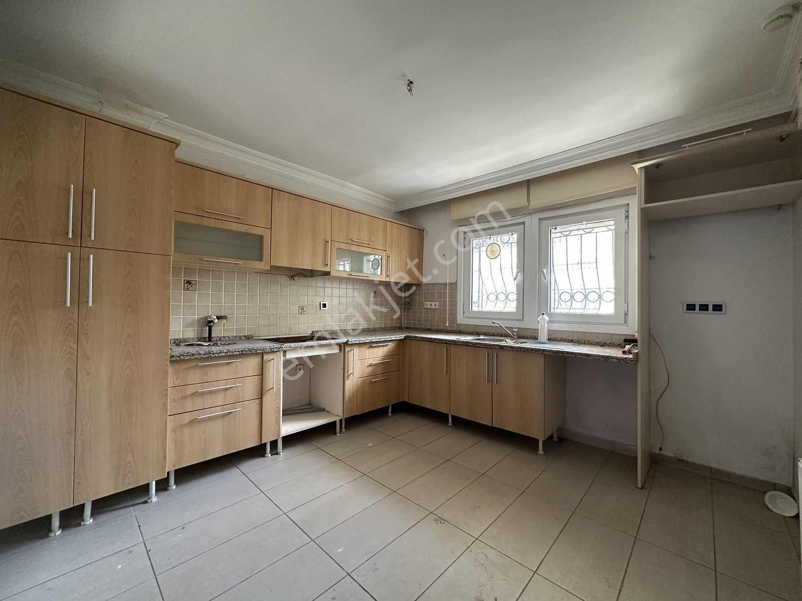 Ata 2 Sit.----- Çok İyi Konumda - Bahçeli - 300 M2 5+2 Boş Villa - Görsel 25