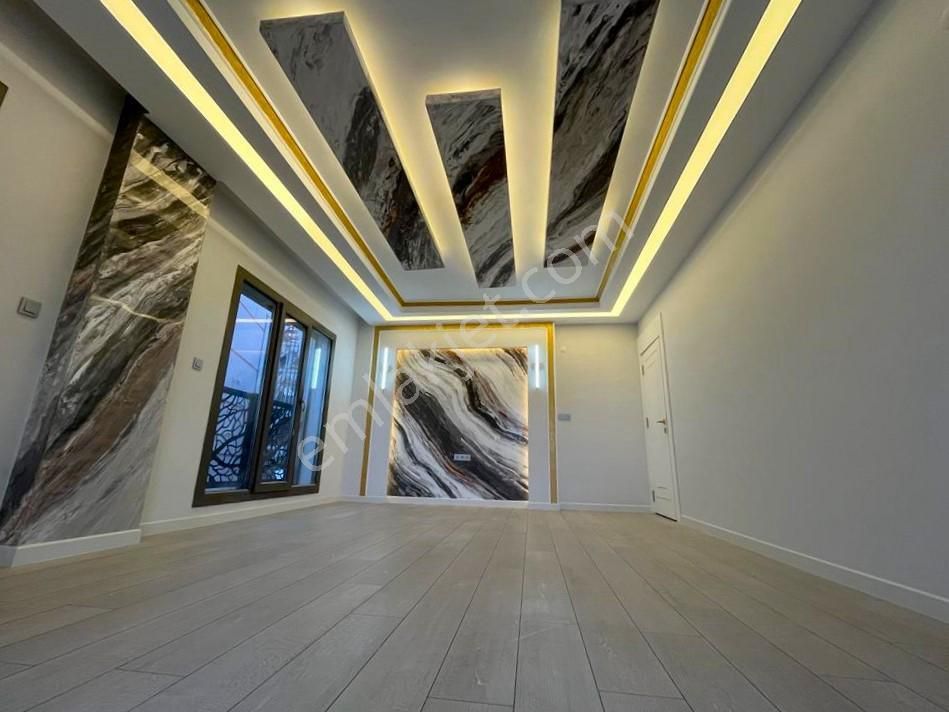 ꧁ Ay Emlak'tan꧂akçay Merkez'de Ultra Lüks Tasarımlı Ara Kat Ayrı Mutfak Satılık 2+1 Lüx Daire - Görsel 4