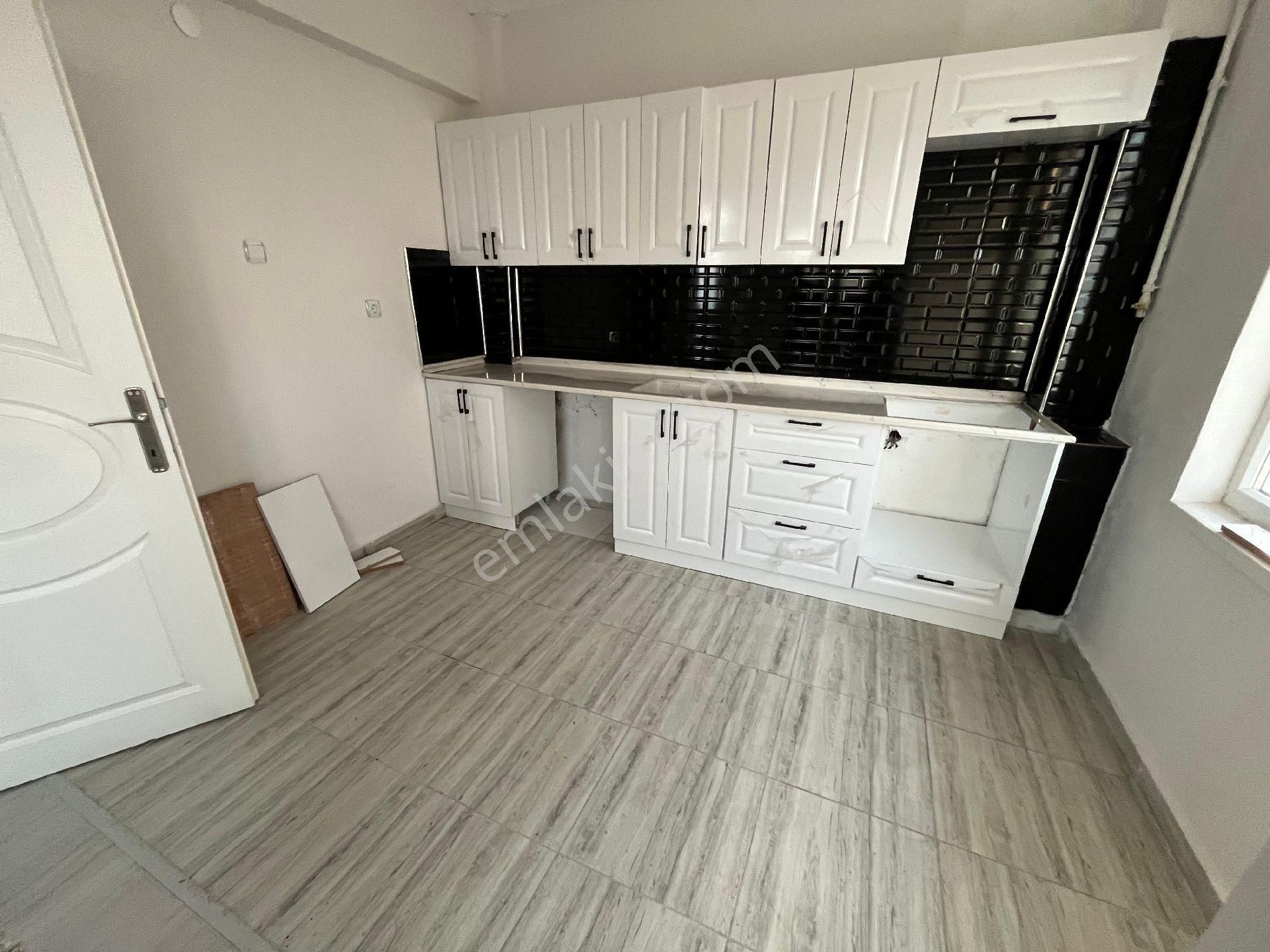 Türkiş Anayolda Satılık 3+1 Daire - Görsel 4