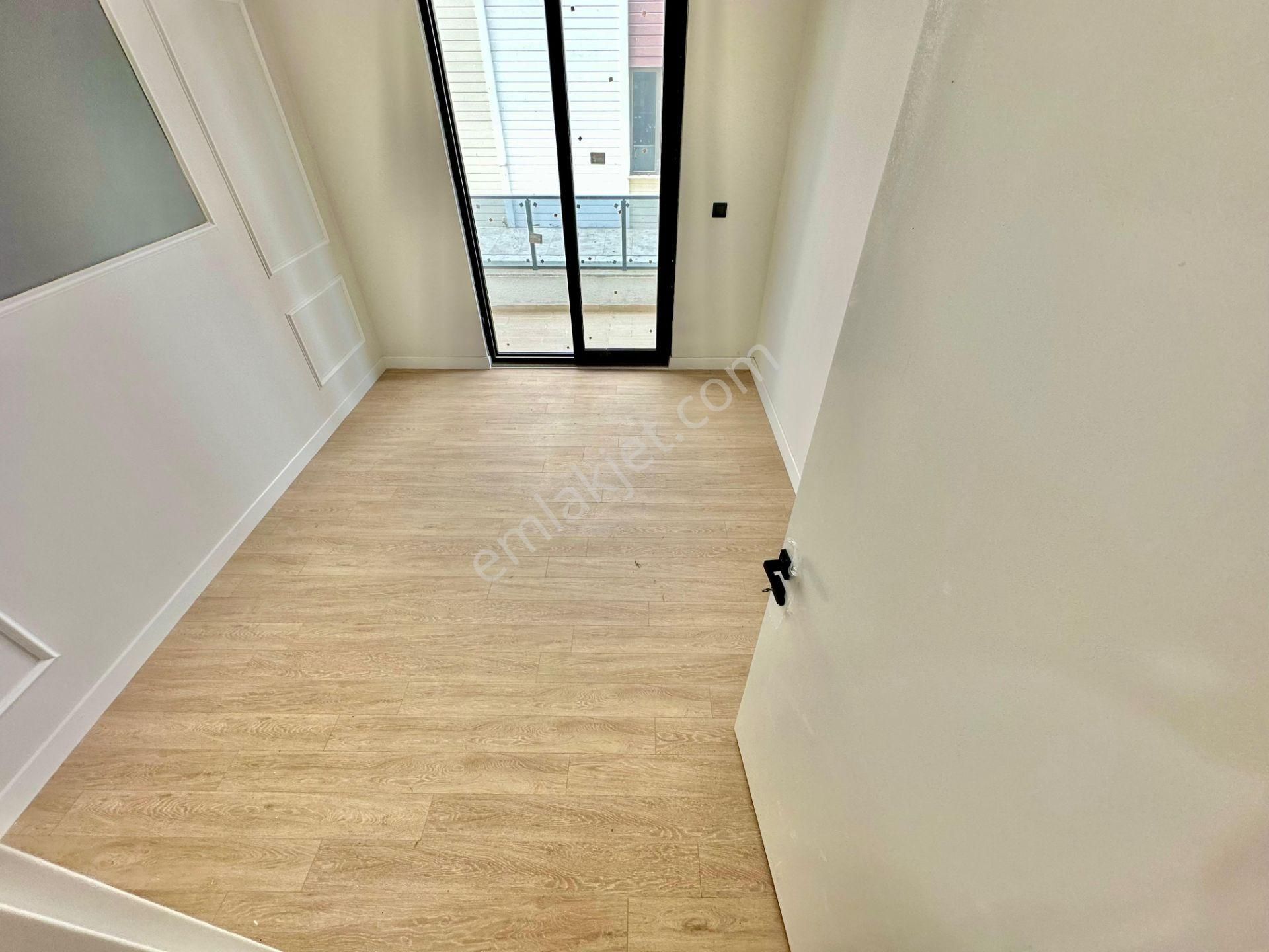 ⭐ay Emlaktan⭐akçay'da Denize Yakın Ön Cephe Şık Tasarımlı Arakat Çift Balkon Satılık 2+1 Lüx Daire - Görsel 21