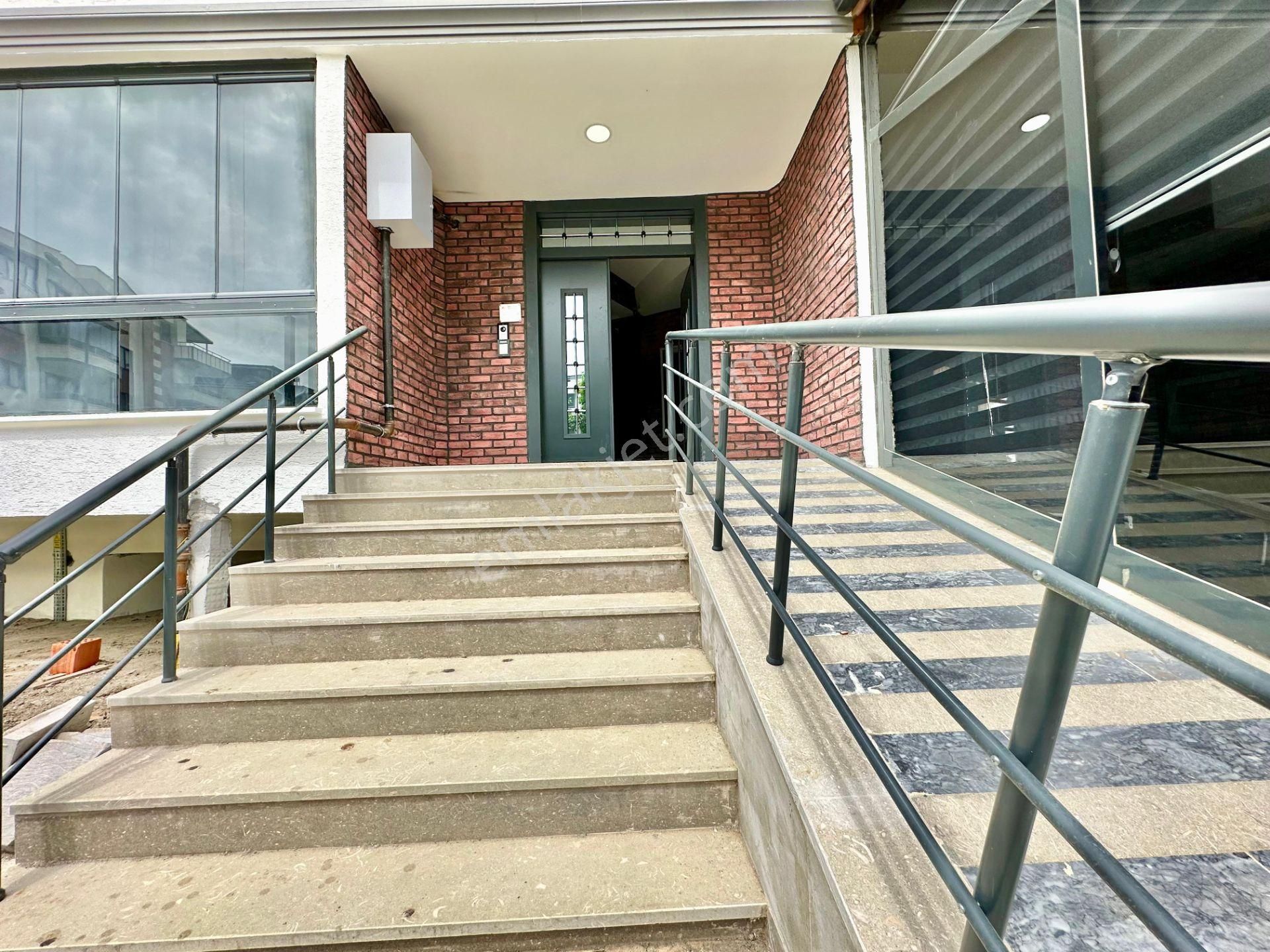 ⭐ay Emlaktan⭐akçay'da Denize Yakın Ön Cephe Şık Tasarımlı Arakat Çift Balkon Satılık 2+1 Lüx Daire - Görsel 30