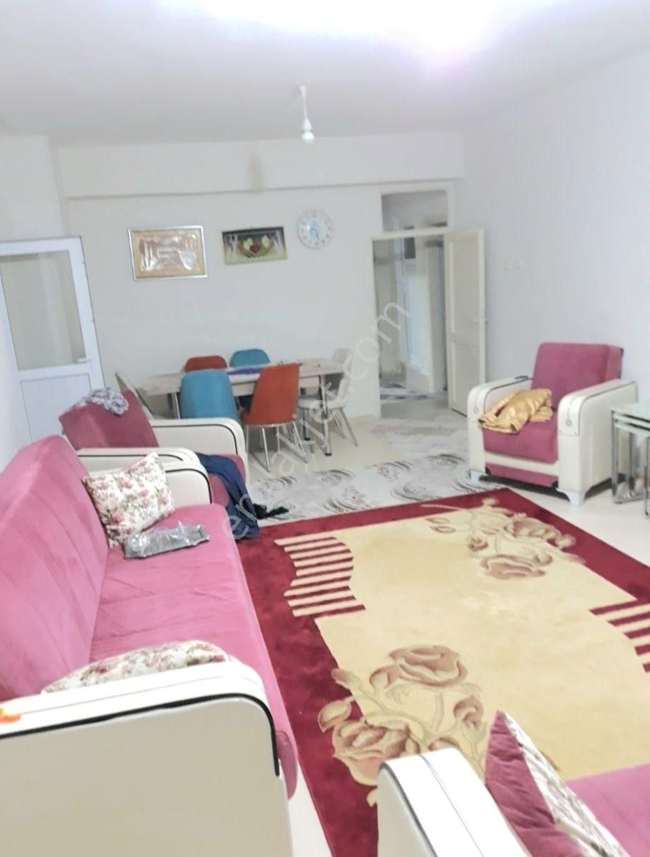 Kısa Süreliğine-taşınmaya Hazır-güvenlikli Site 3+1 - Görsel 2