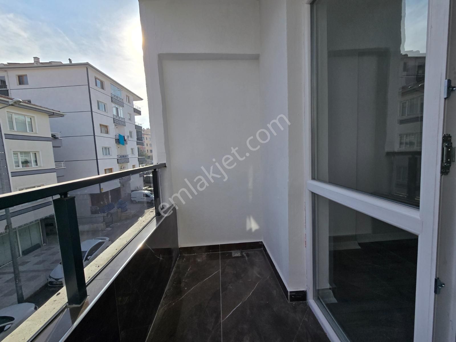 Süvari Mah Satılık 3+1 Full Yapılı Arakat Ön Cephe Daire - Görsel 21