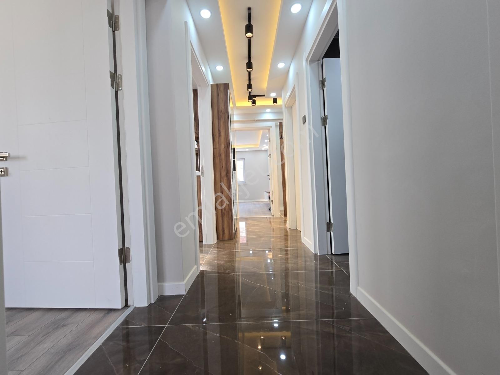 Süvari Mah Satılık 3+1 Full Yapılı Arakat Ön Cephe Daire - Görsel 31