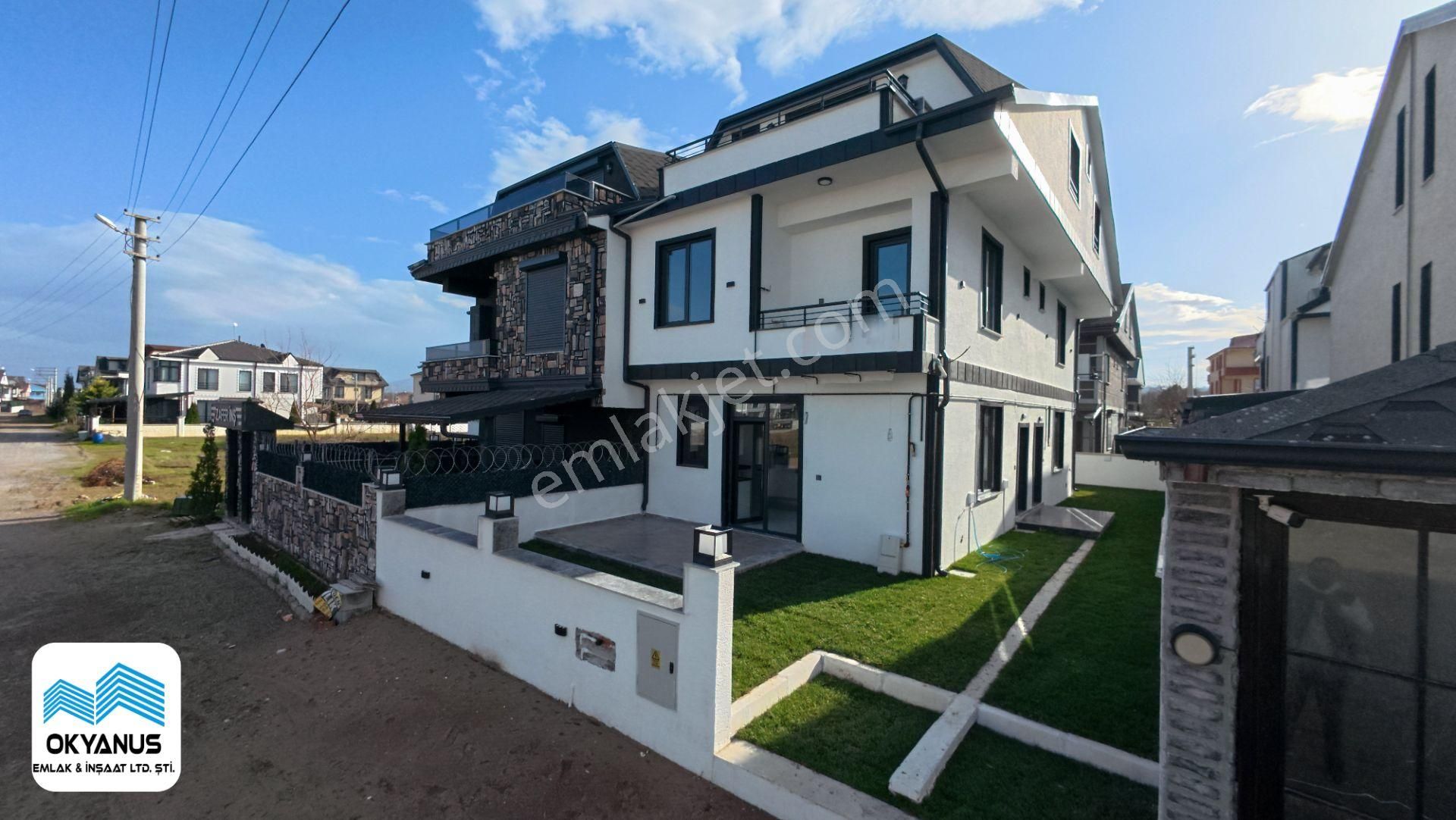 Sakarya Kocaali'de Bahçeli 3+1 Villa - Görsel 2