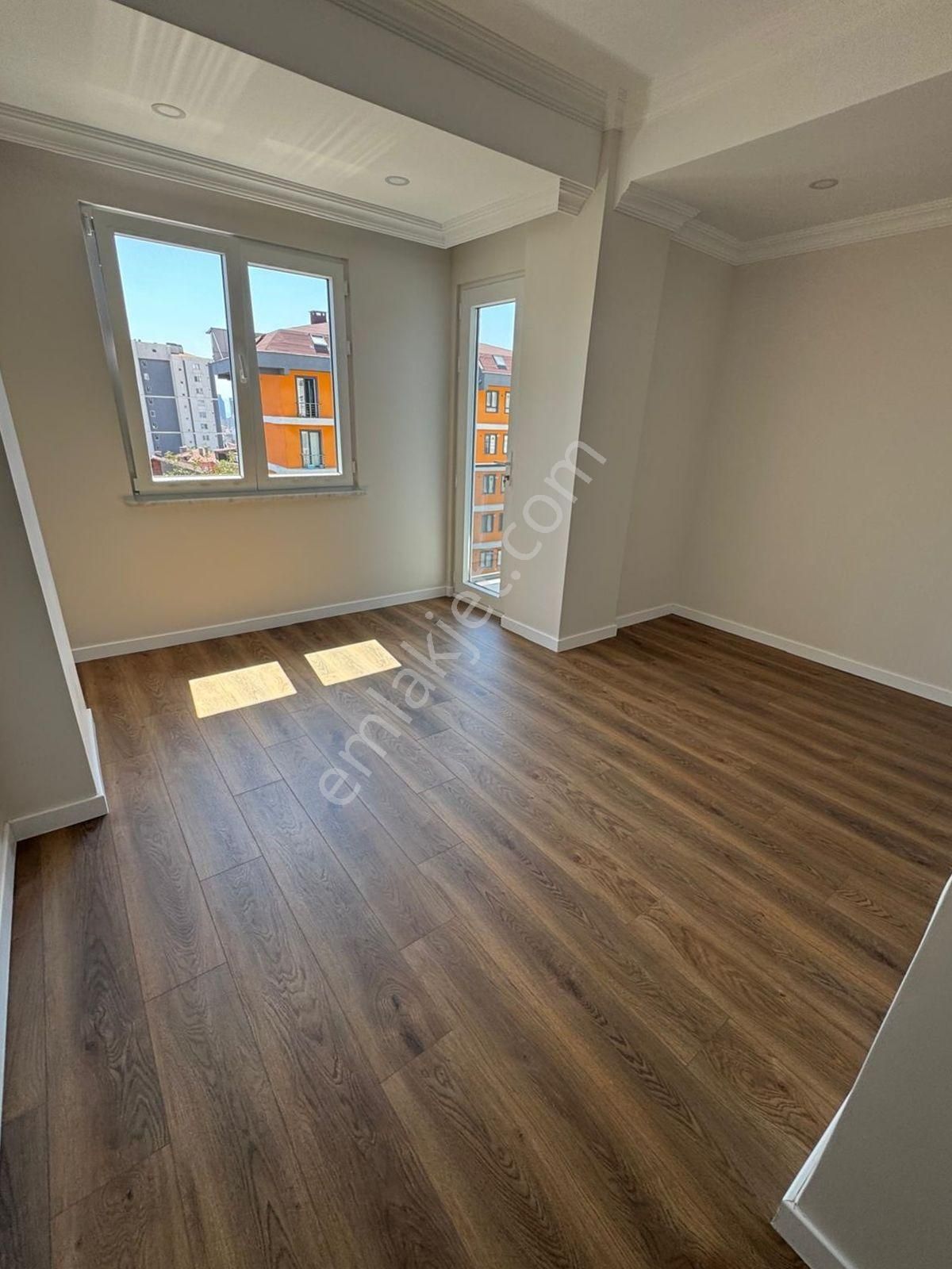 Adnan Kahveci Metroya Yürüme 2 Ayrı Girişli İskanlı 4+2 Dubleks - Görsel 3