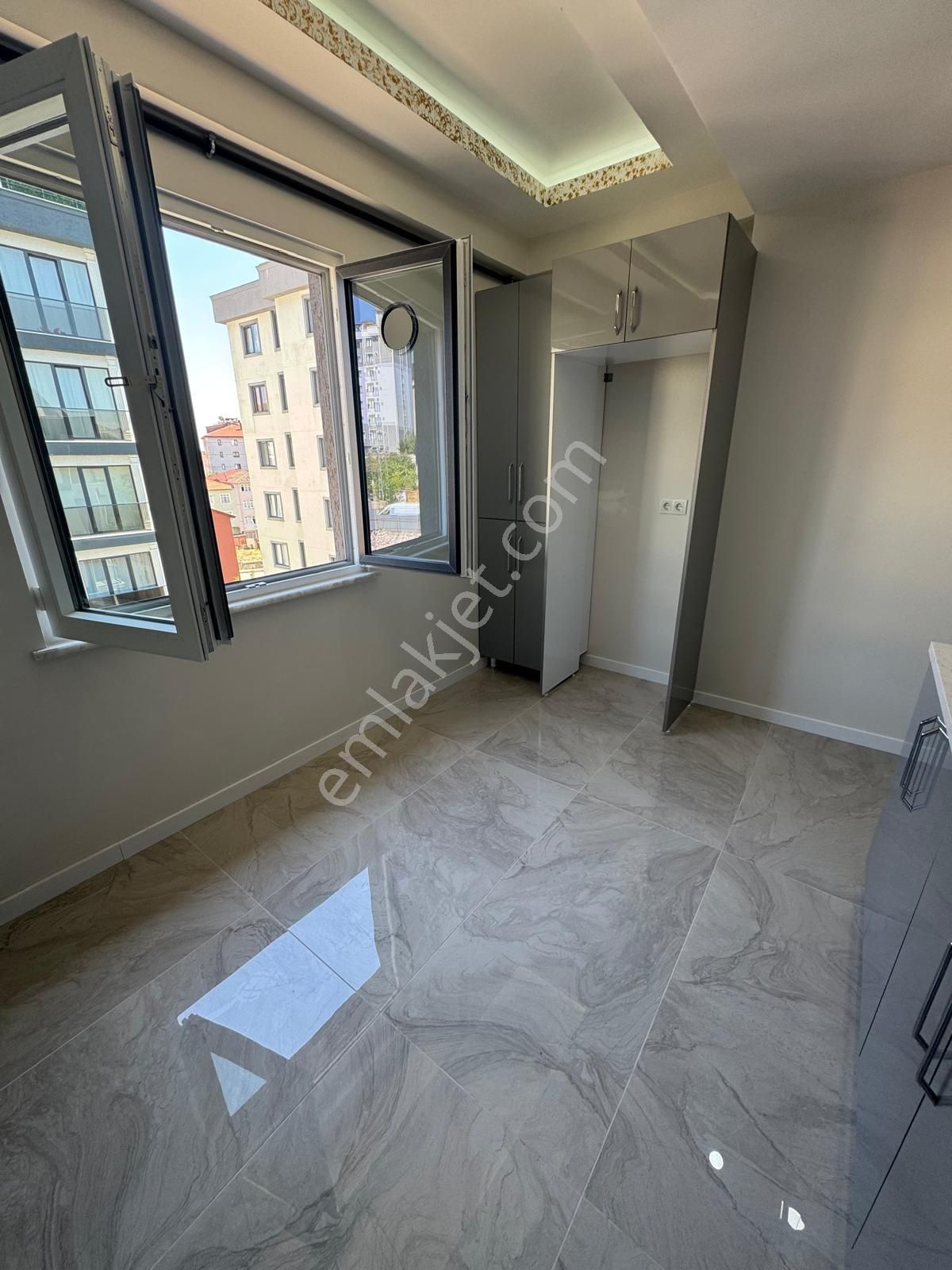 Adnan Kahveci Metroya Yürüme 2 Ayrı Girişli İskanlı 4+2 Dubleks - Görsel 8