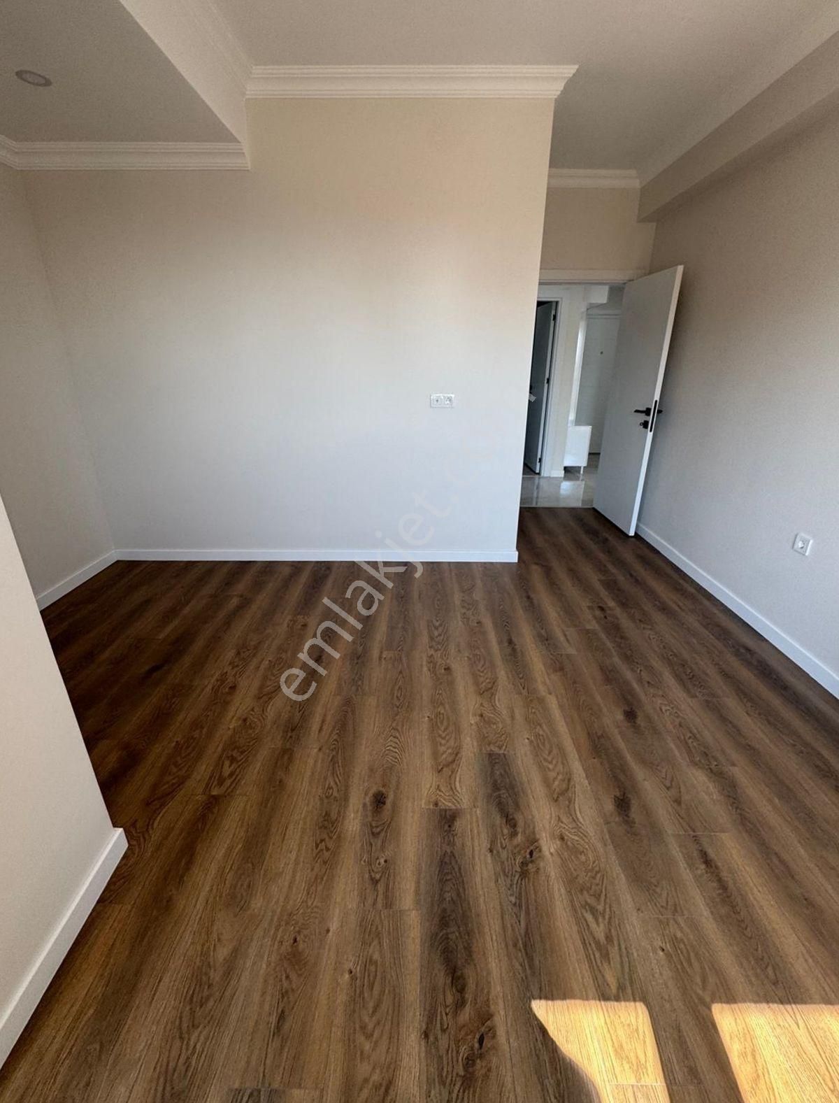 Adnan Kahveci Metroya Yürüme 2 Ayrı Girişli İskanlı 4+2 Dubleks - Görsel 4