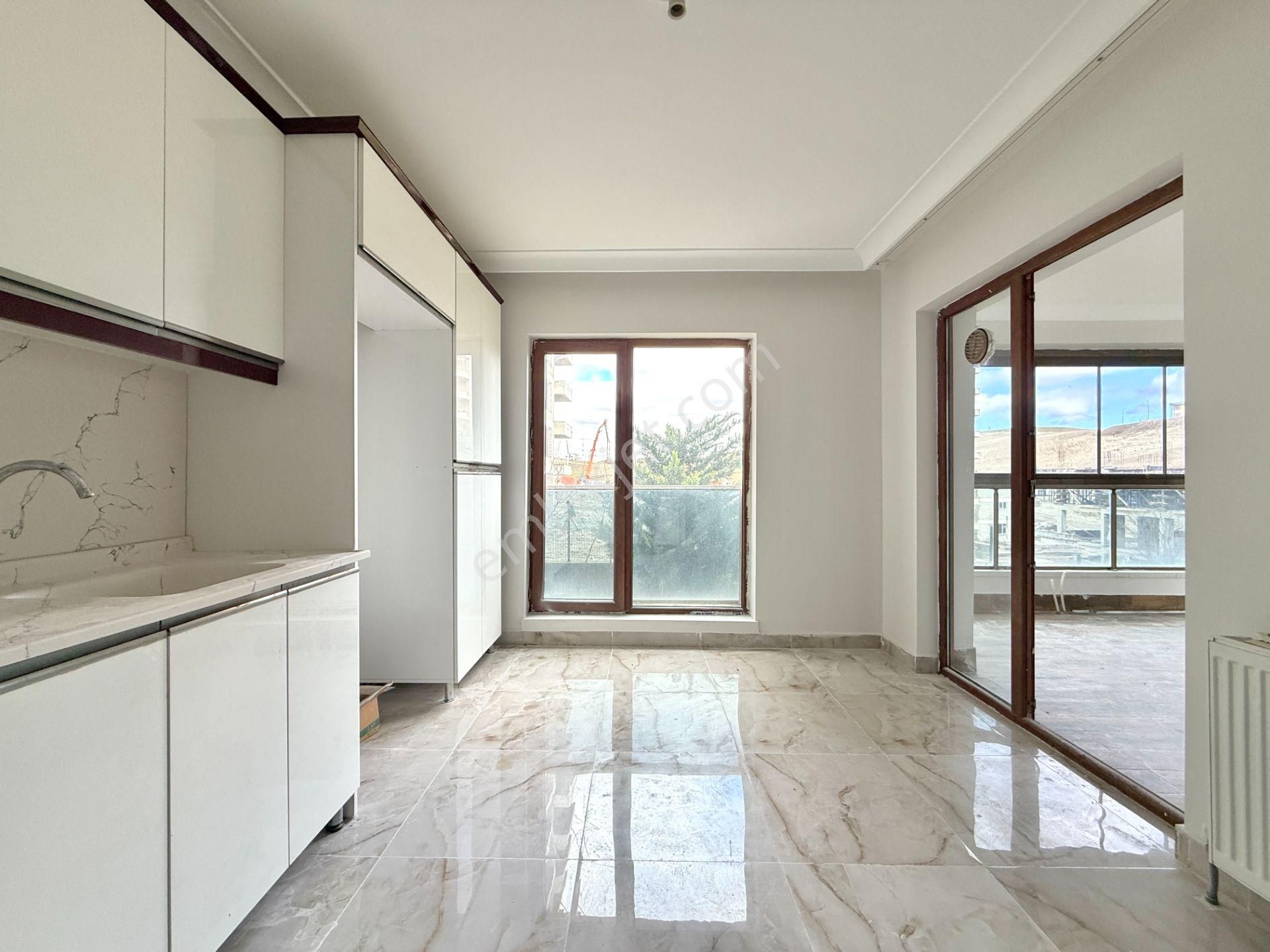 Taşcılar'dan Fen Lisesi Yak. Lüx Sitede 3+1 145m² Giyinme Odalı - Görsel 3