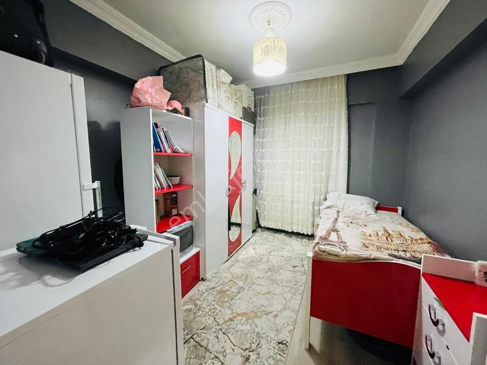 Ty Emlak'dan Malazgirt'te Cadde Cephe Full+full Yapılı Geniş M² - Görsel 18