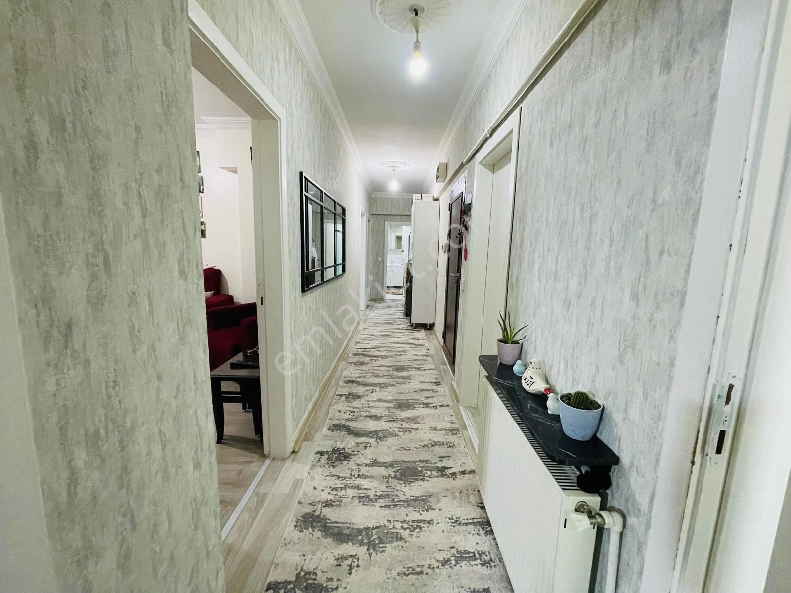 Ty Emlak'dan Malazgirt'te Cadde Cephe Full+full Yapılı Geniş M² - Görsel 22