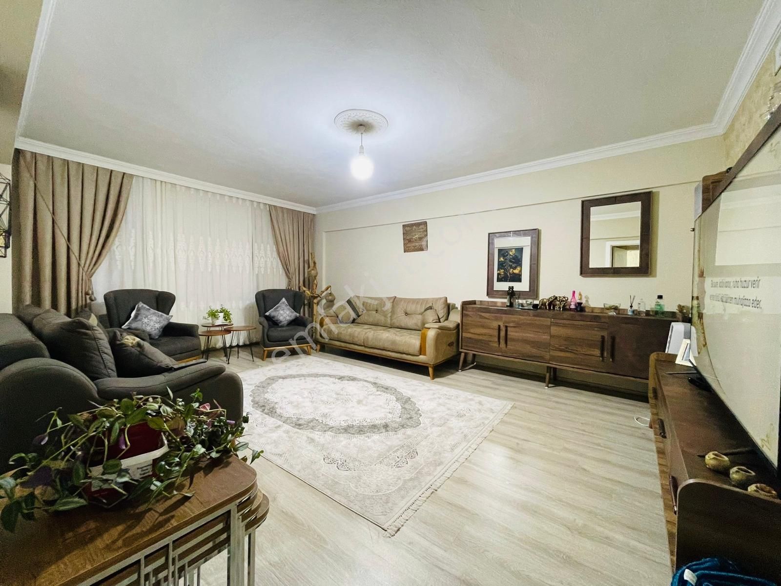 Ty Emlak'dan Malazgirt'te Cadde Cephe Full+full Yapılı Geniş M² - Görsel 12