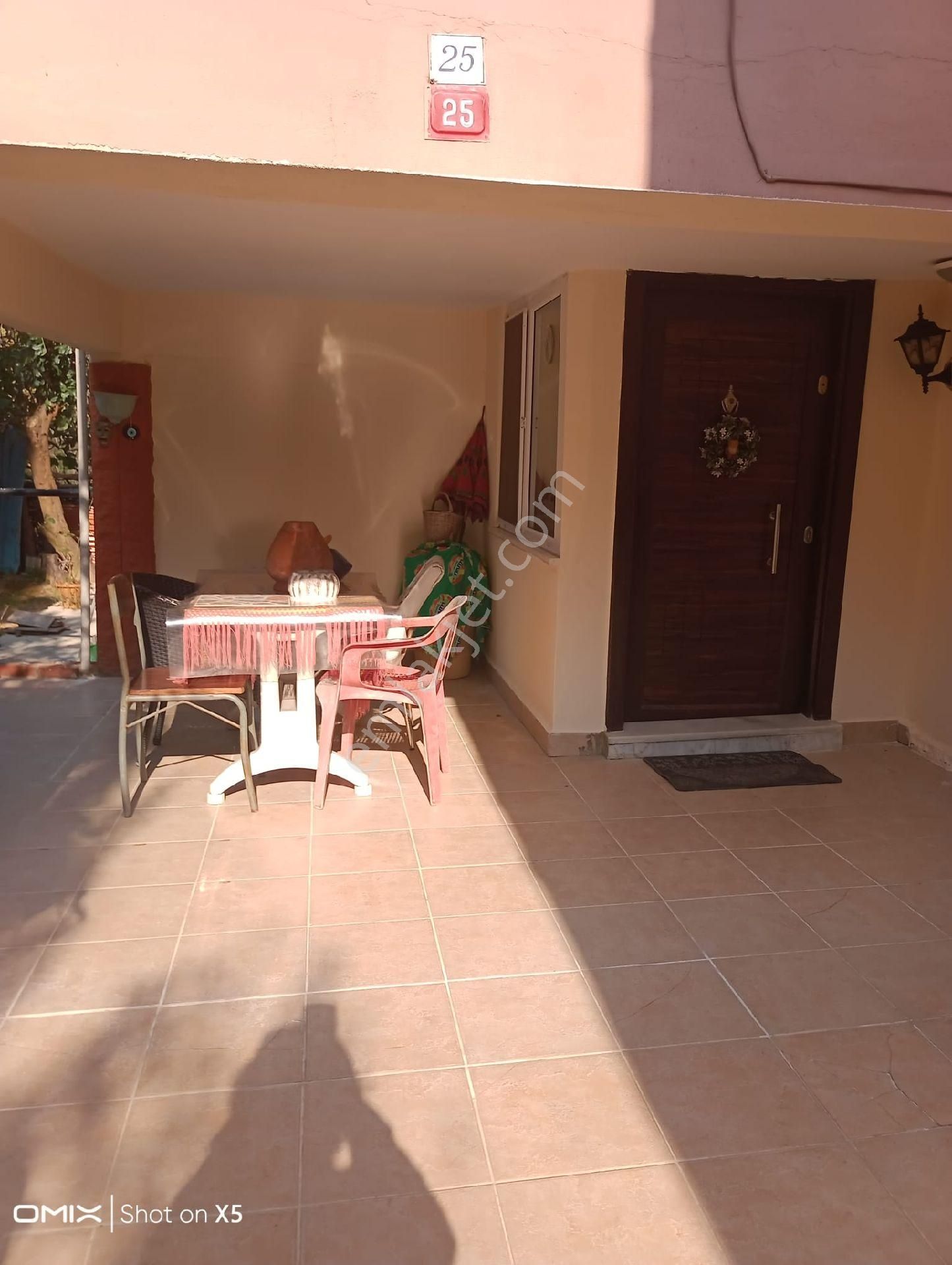 Yeniköy Bağlar Mevkiinde 1+1