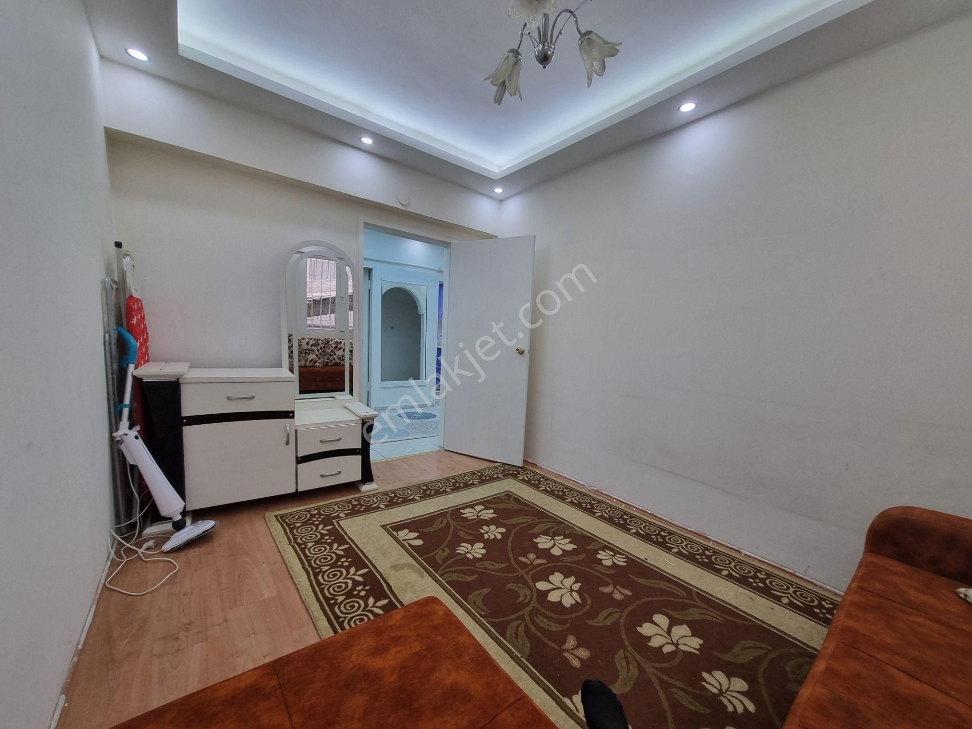 Cadde Üzeri - Eşyalarıyla Birlikte Satılık 3+1 Daire... - Görsel 28