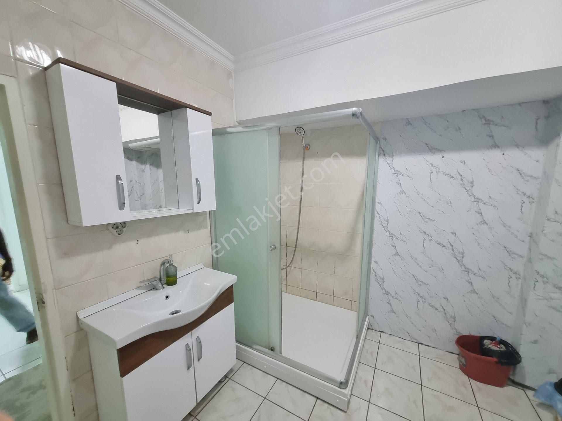 Cadde Üzeri - Eşyalarıyla Birlikte Satılık 3+1 Daire... - Görsel 20