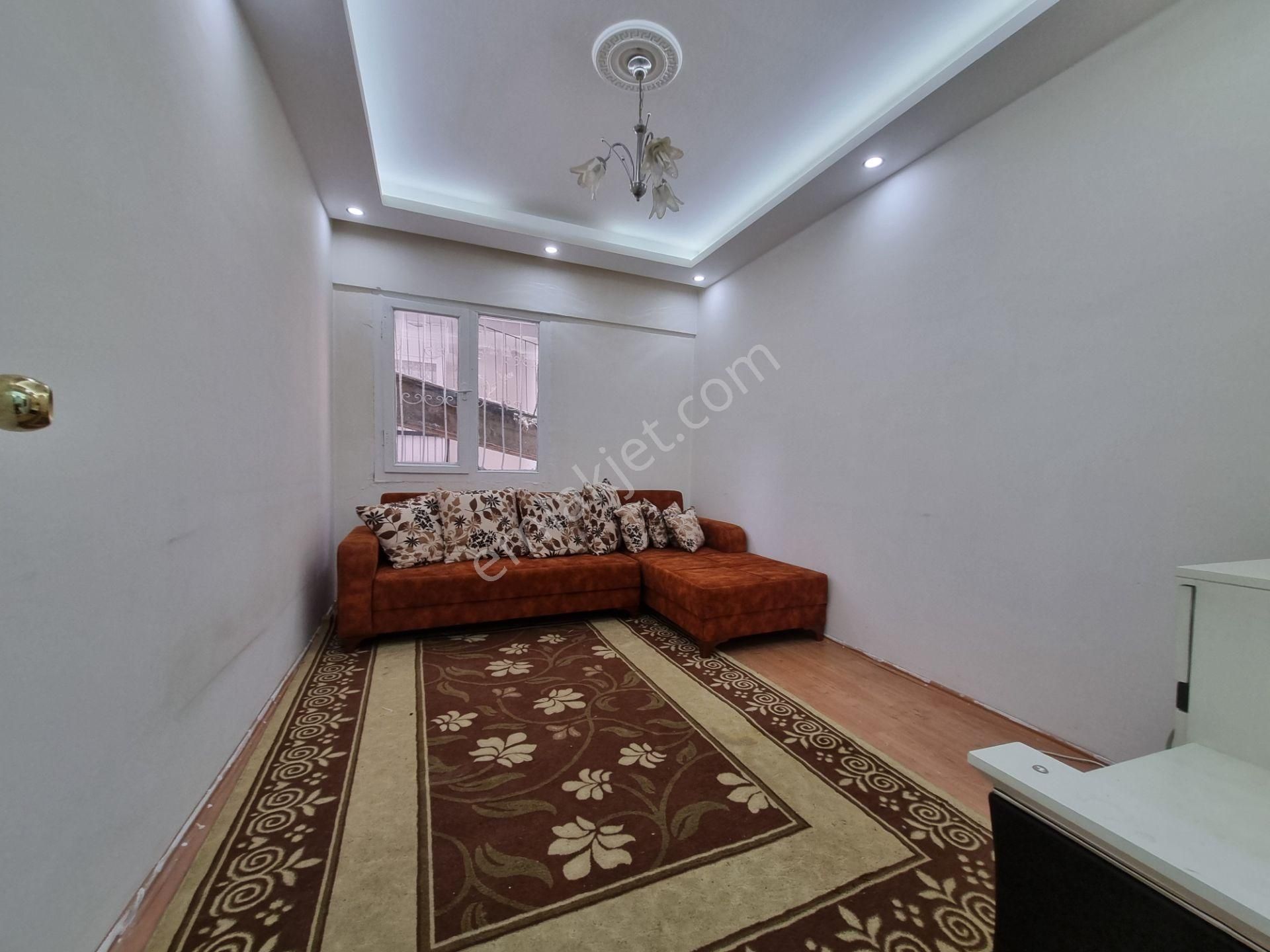Cadde Üzeri - Eşyalarıyla Birlikte Satılık 3+1 Daire... - Görsel 26