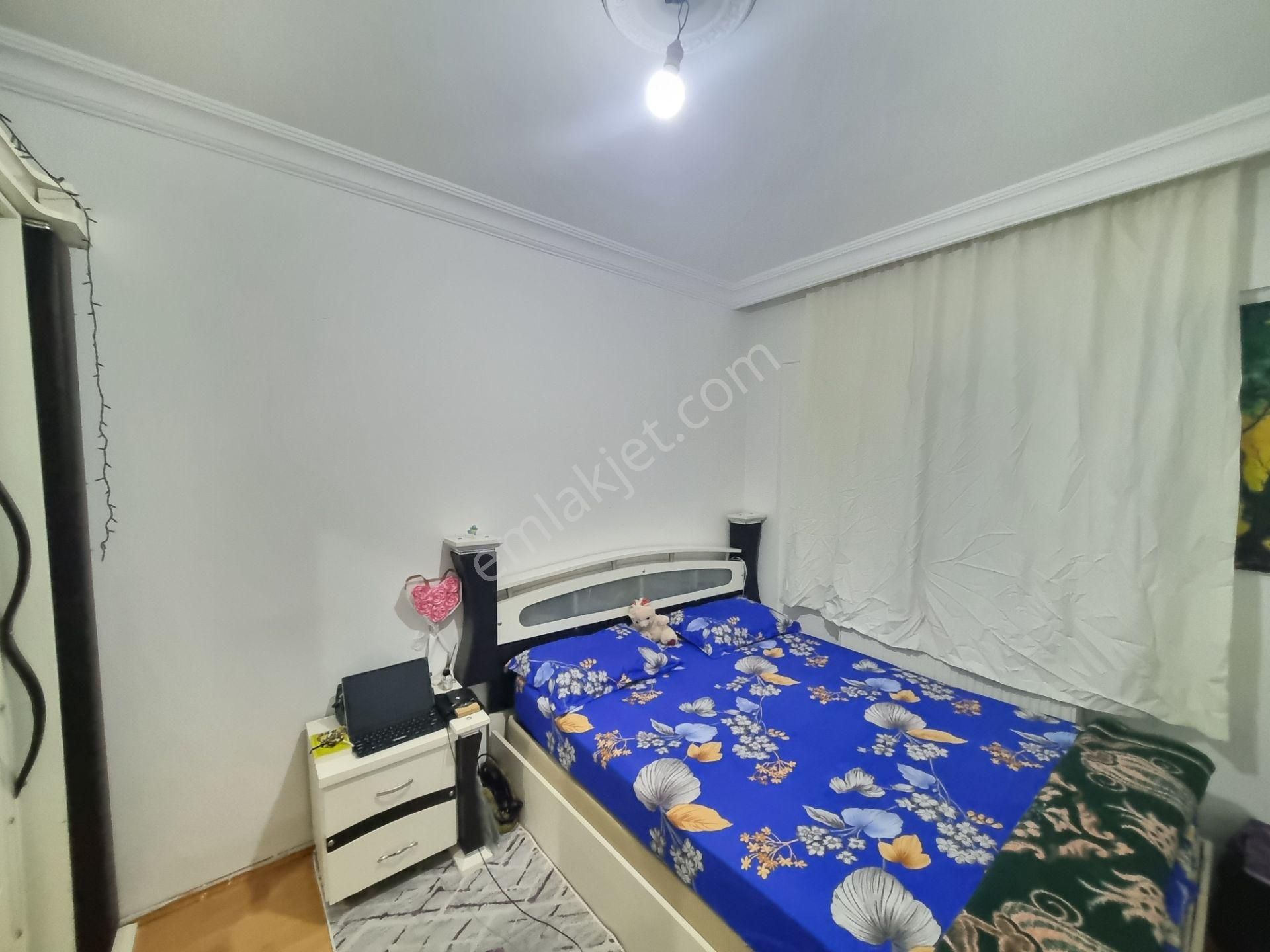 Cadde Üzeri - Eşyalarıyla Birlikte Satılık 3+1 Daire... - Görsel 23