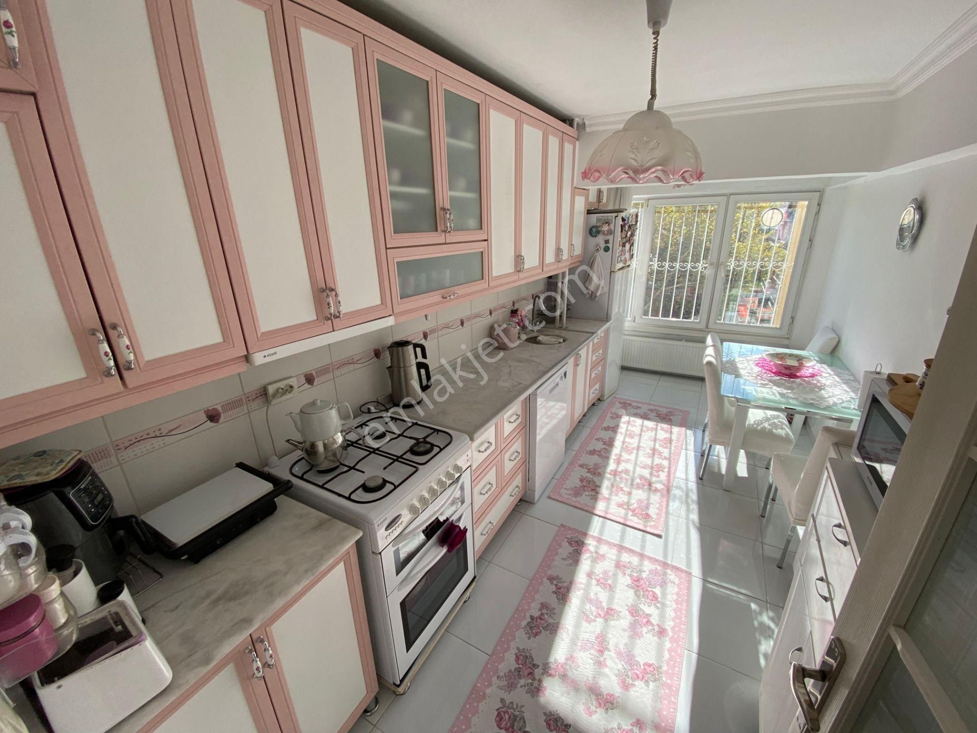 Yakacık Mah Fatih Cadde Üstü Bağımsız Geniş Full Ön Güney Satılık - Görsel 8