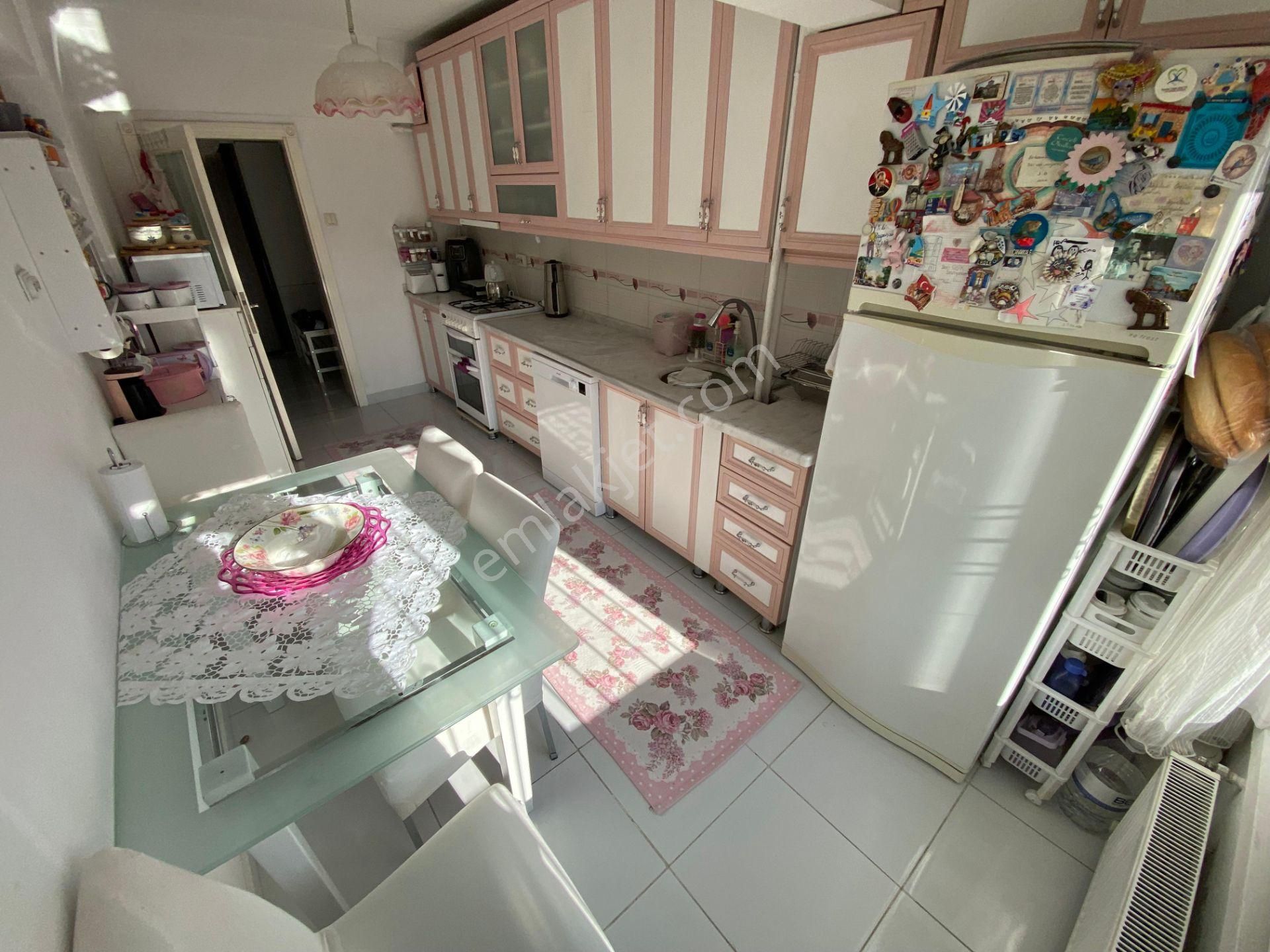 Yakacık Mah Fatih Cadde Üstü Bağımsız Geniş Full Ön Güney Satılık - Görsel 9