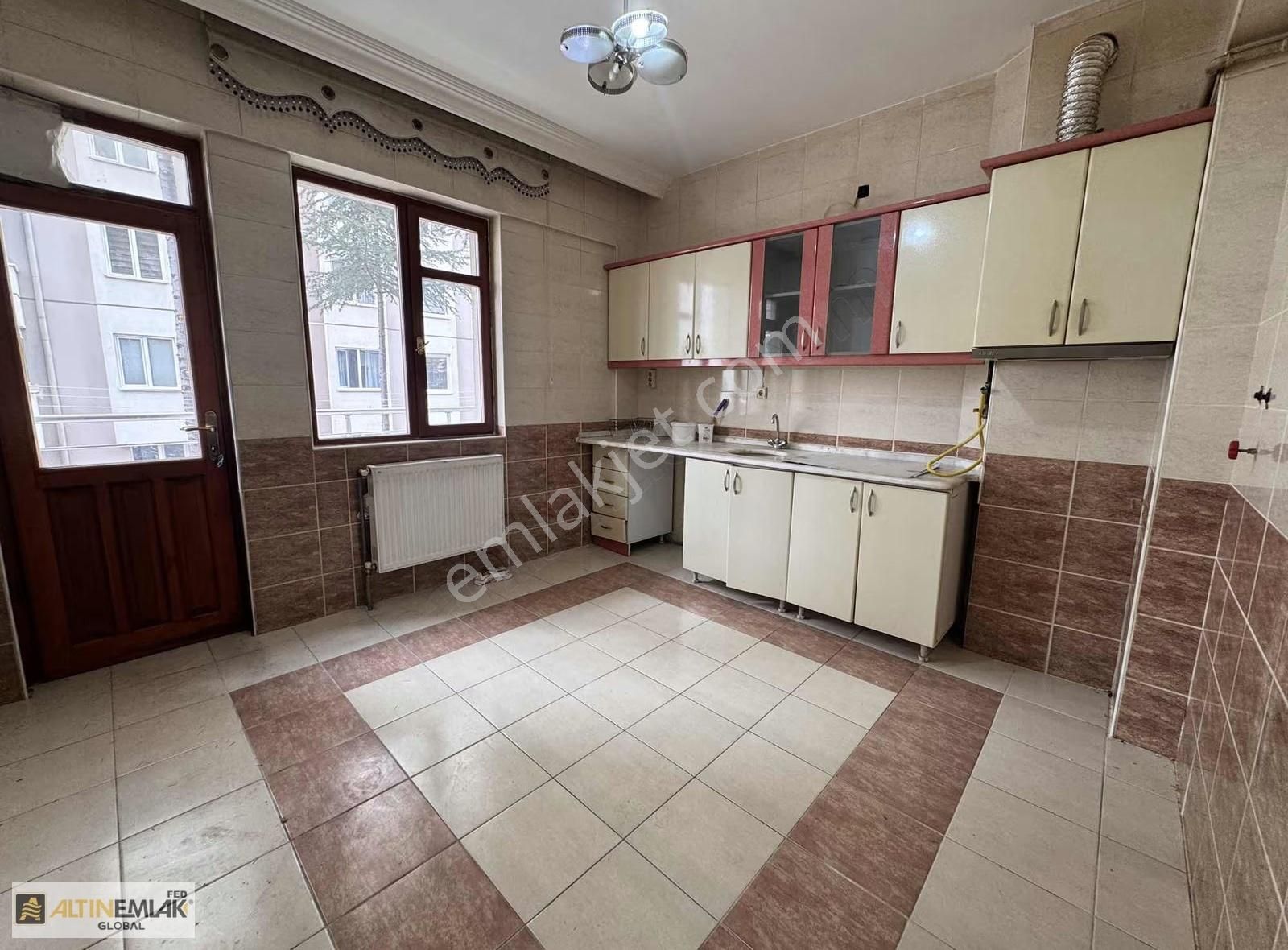 Köşk Mahallesinde 3+1 - Görsel 22