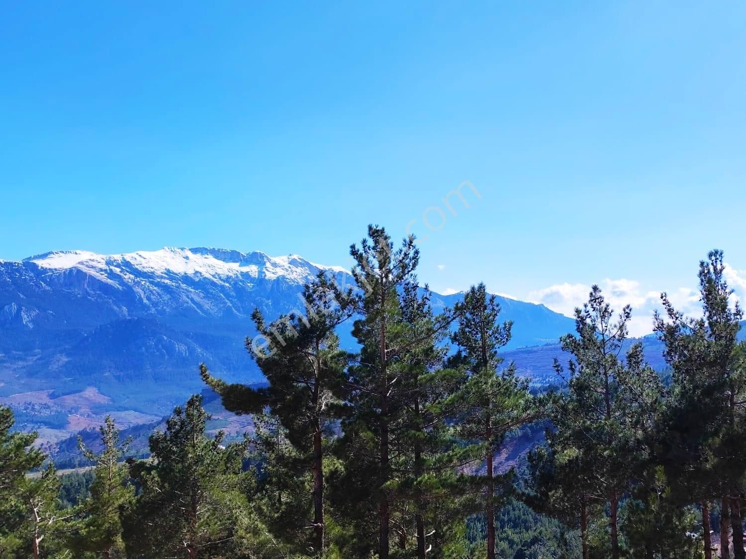 Kar Emlaktan Yeni Konacık Efes Sitesi Üzerinde 400 M2 Satılık Arsa