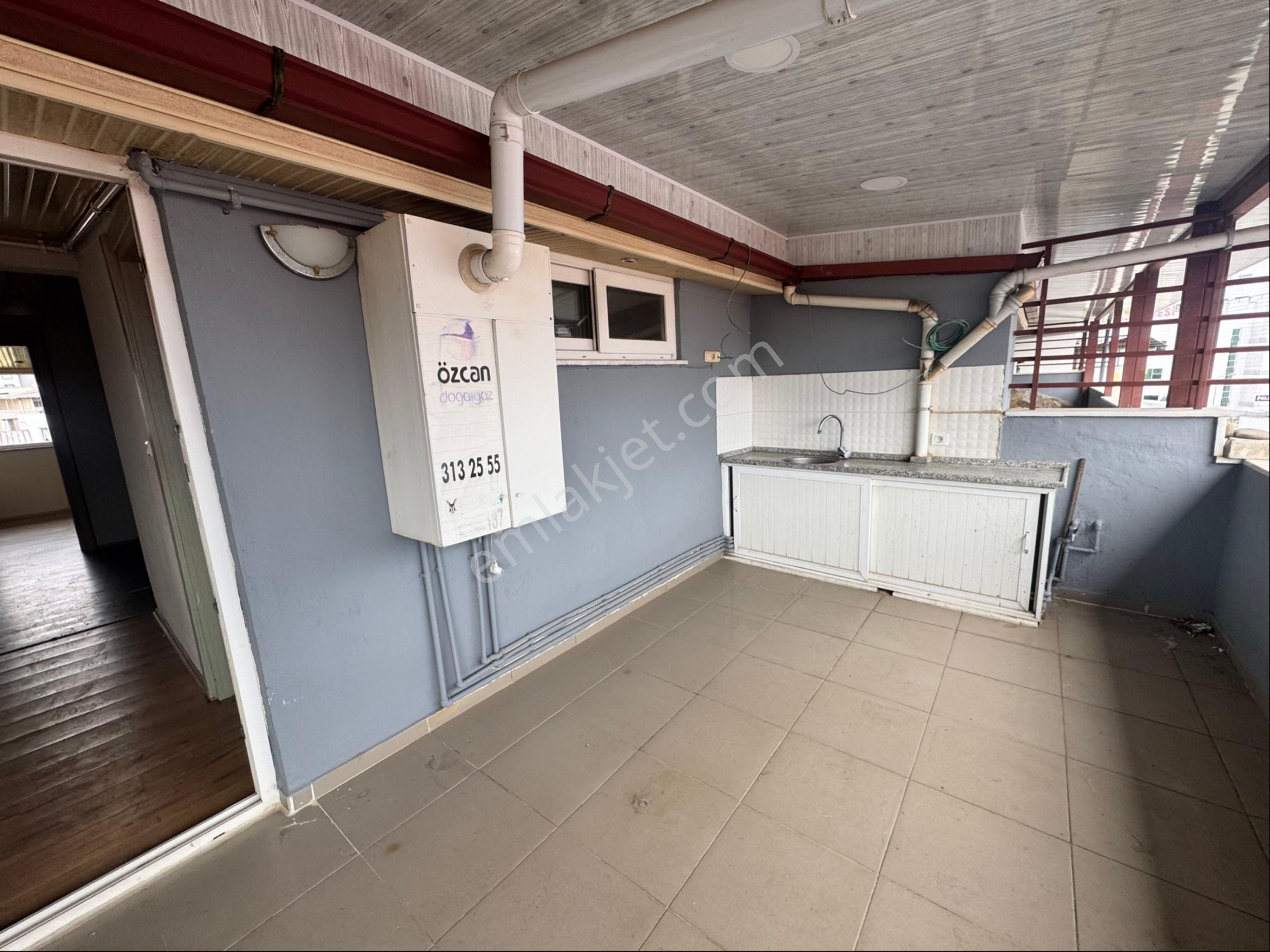 Berkay Emlaktan Yeşil Mahallede Doğalgazlı Kiralık Daire - Görsel 4