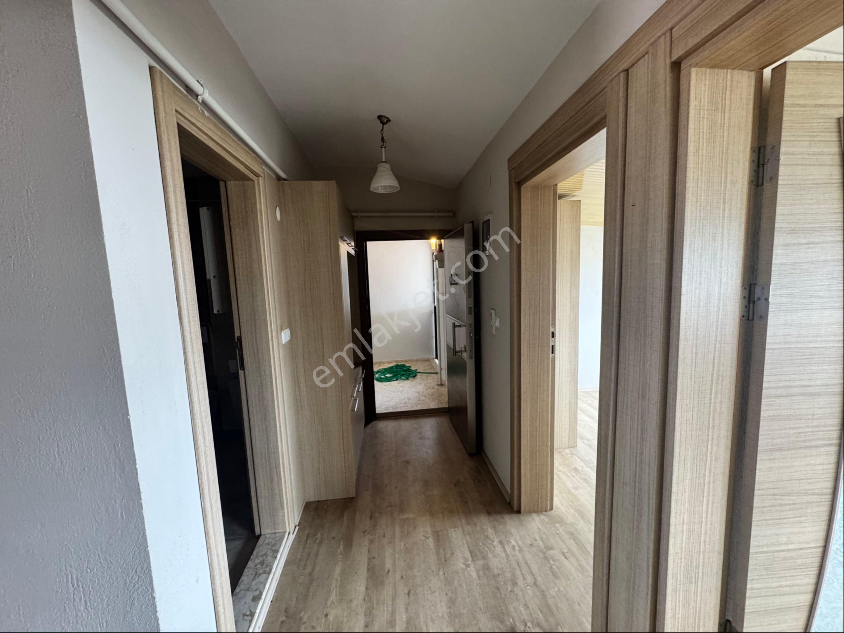 Berkay Emlaktan Yeşil Mahallede Doğalgazlı Kiralık Daire