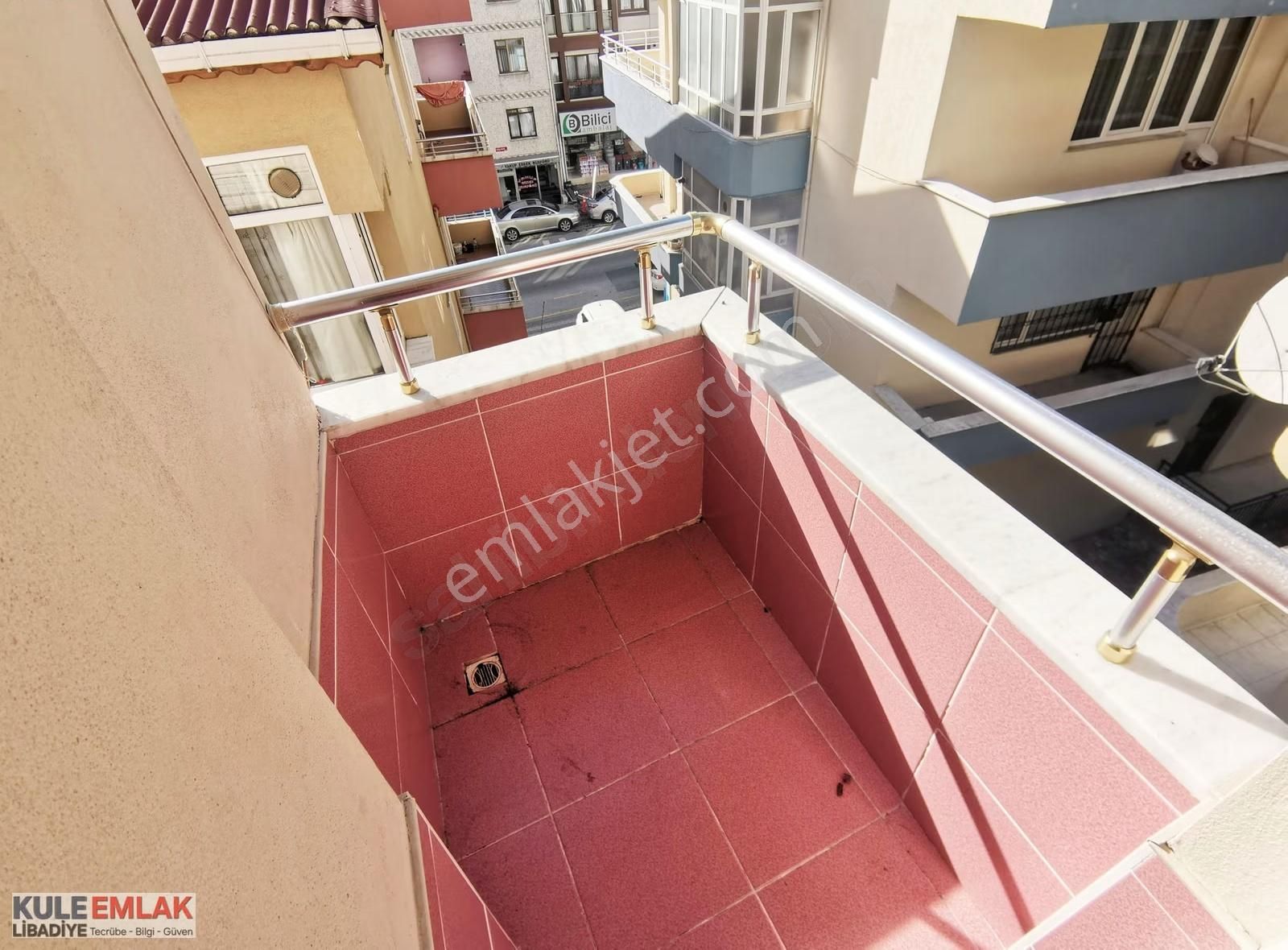 Kule'den | Karlıdere Caddesi'nde 3+1 Teraslı Dubleks - Görsel 11