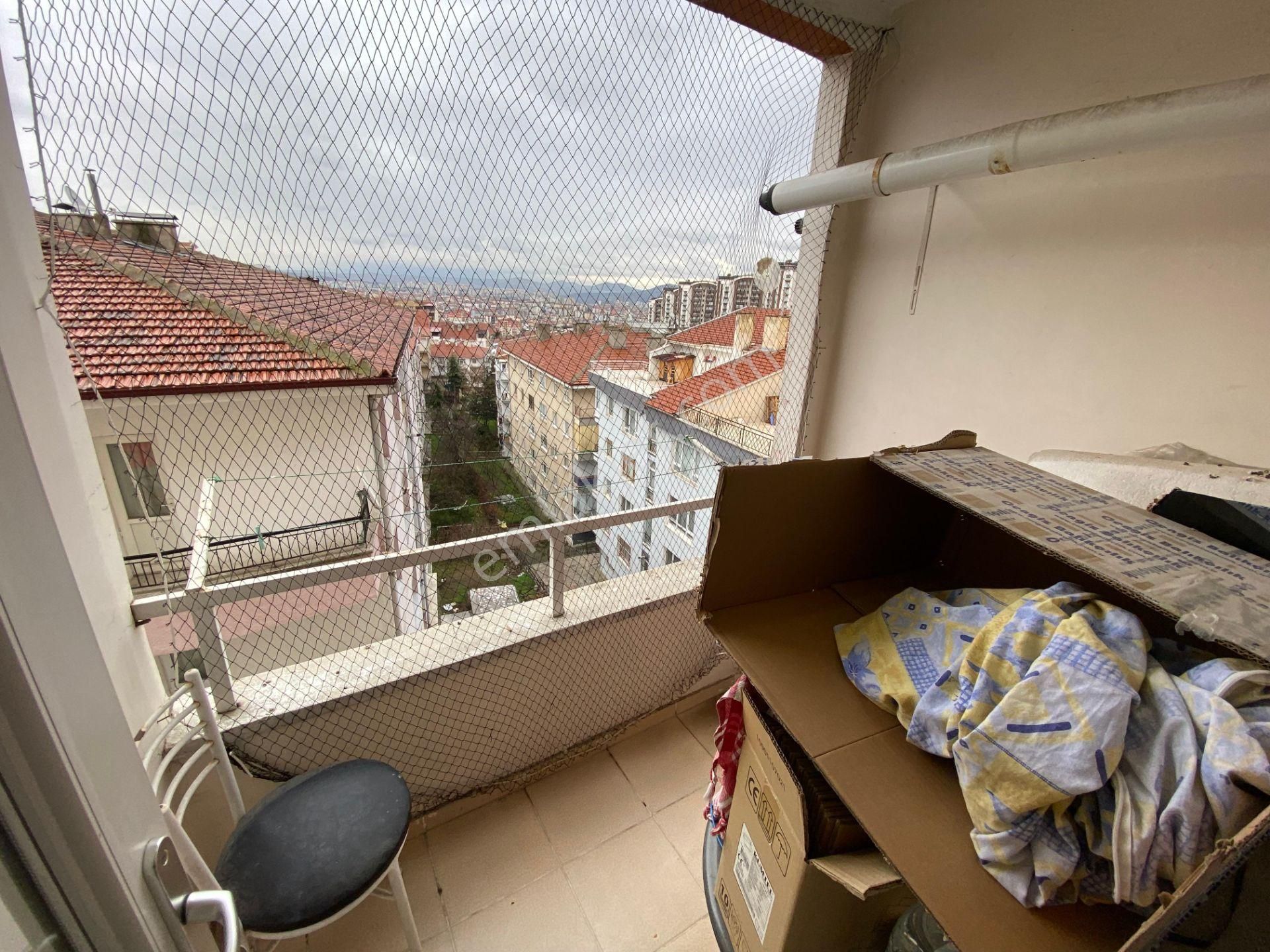 Pınarbaşı Mah Aile Yaşam Merkezi Karşısı Sanatoryum Cadde Üzeri Orta Kat Güney Cephe - Görsel 18