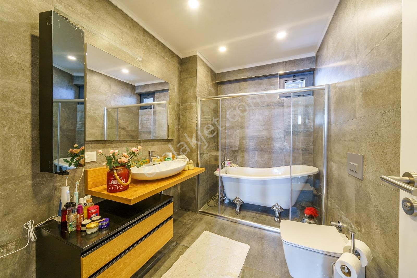 Mutluol Proje'den Suadiye Sahilde Satılık 6+2 Dubleks Daire - Görsel 31