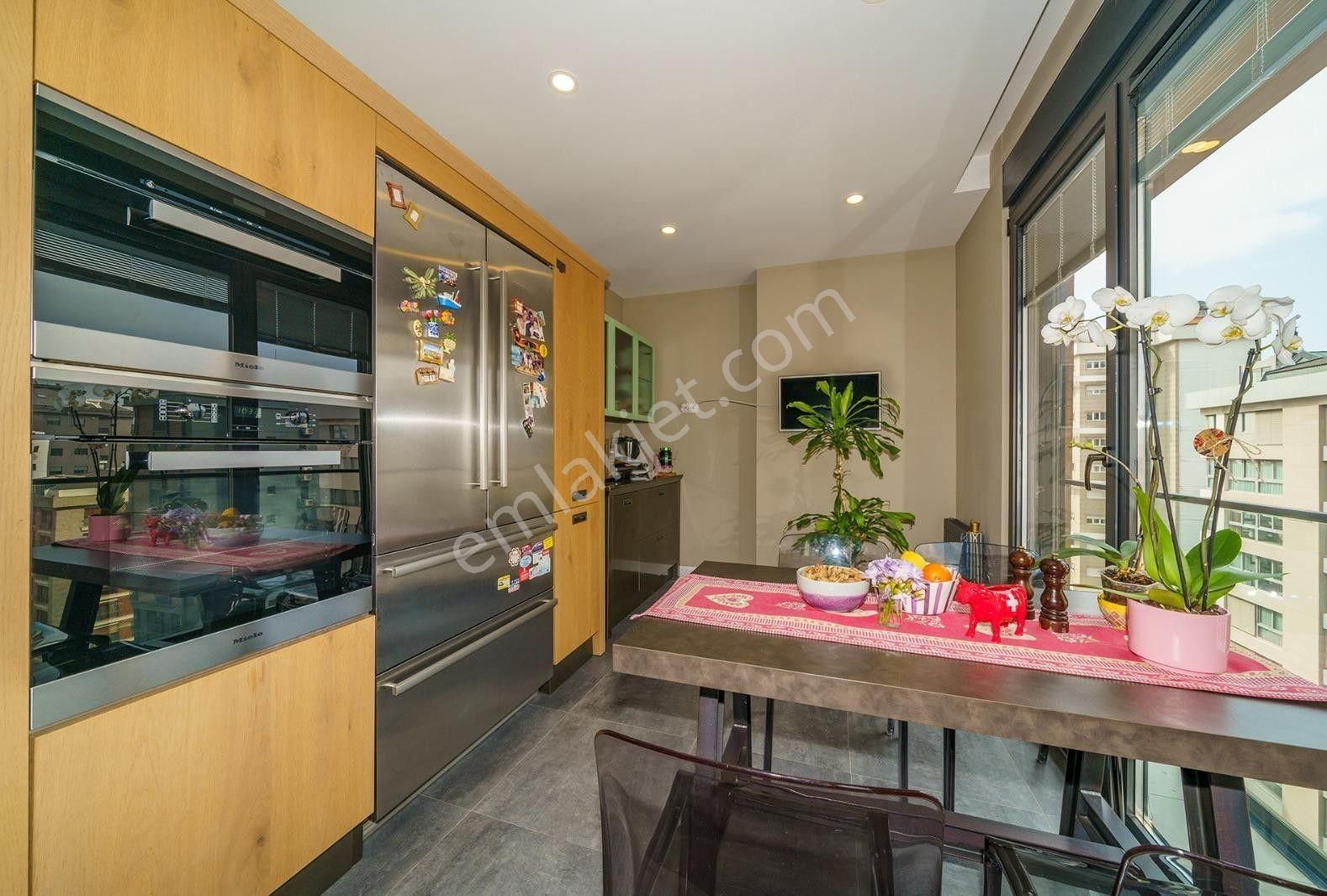 Mutluol Proje'den Suadiye Sahilde Satılık 6+2 Dubleks Daire - Görsel 19