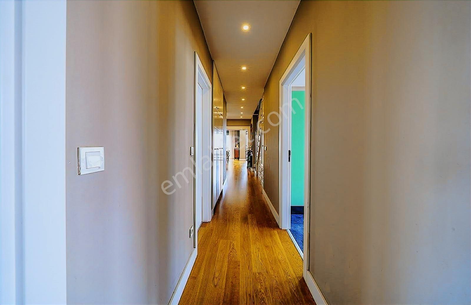 Mutluol Proje'den Suadiye Sahilde Satılık 6+2 Dubleks Daire - Görsel 15