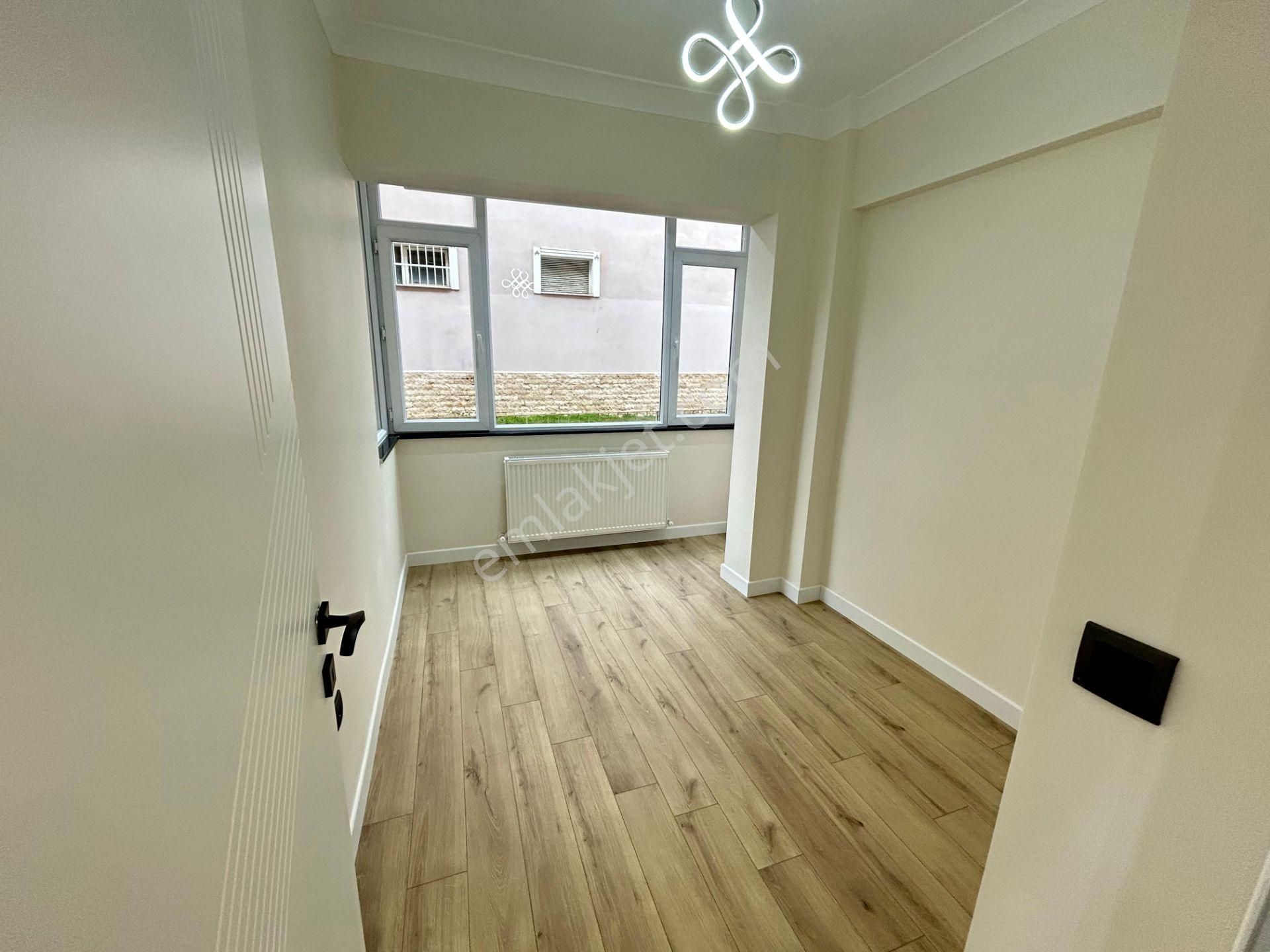 Taner'den Sokullu Caddesinde 3+1 Balkonlu Kombili Yüksek Giriş - Görsel 10