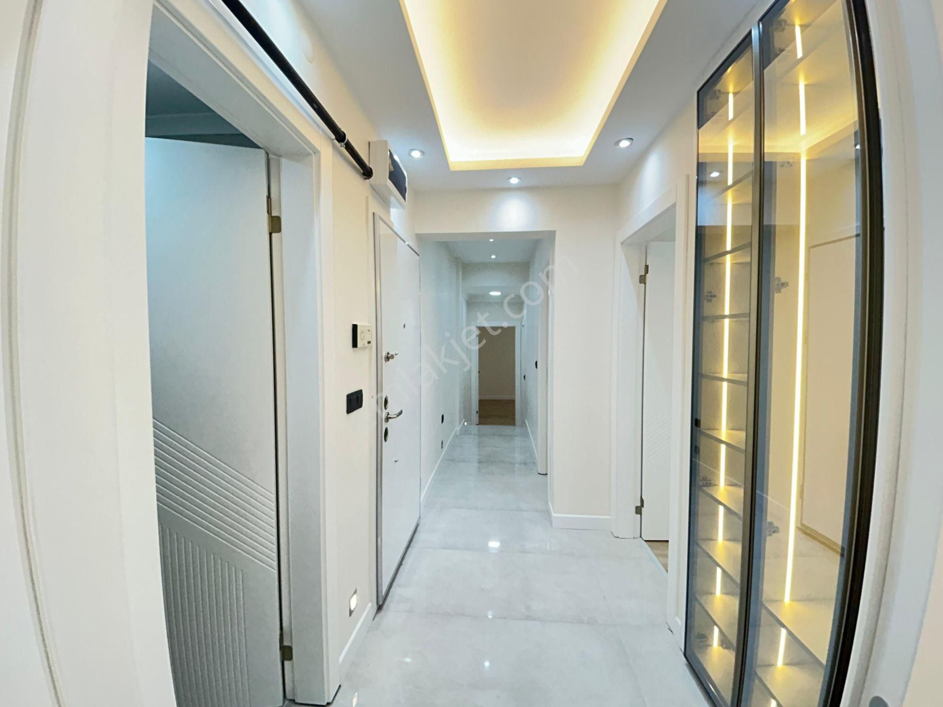 Taner'den Sokullu Caddesinde 3+1 Balkonlu Kombili Yüksek Giriş - Görsel 11