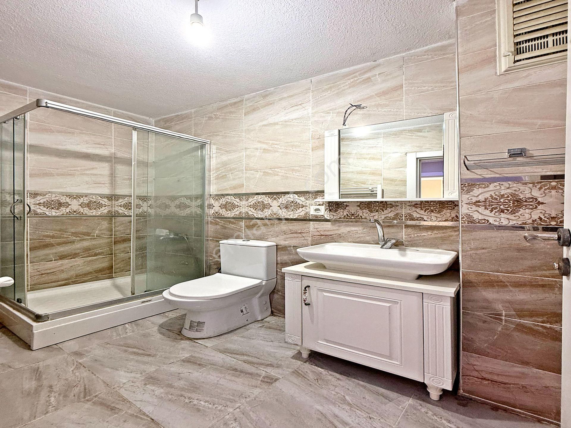 Kıraç Hürriyet Mahallesinde İskanlı Krediye Uygun 2+1 Ara Kat !! - Görsel 13