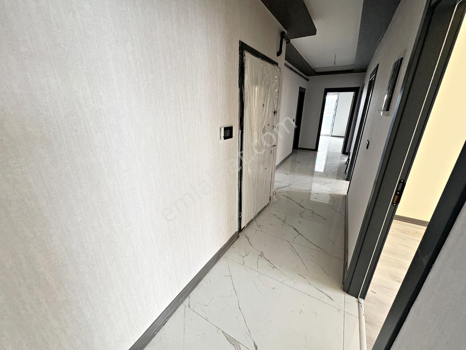 3+1 1.kat Geniş Ayvalı Seval Caddesi Paraleli Oturuma Hazır - Görsel 9