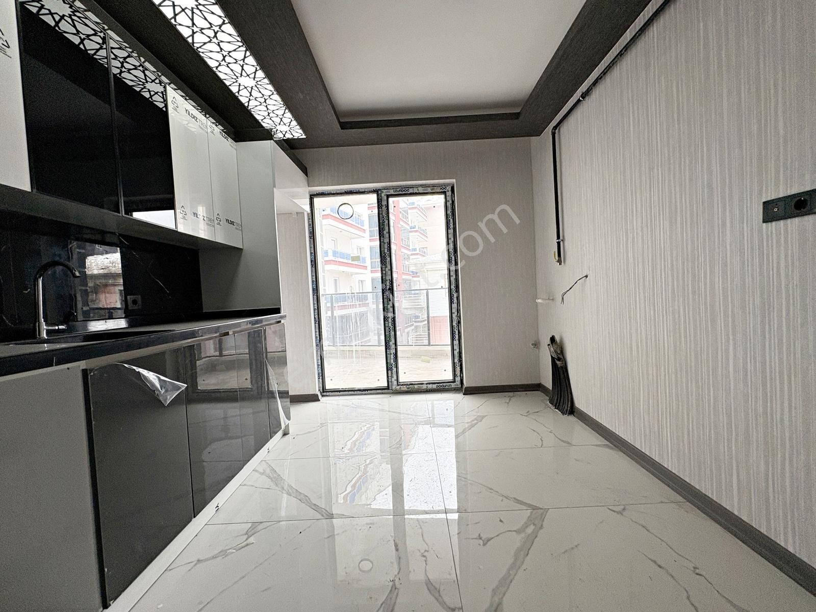 3+1 1.kat Geniş Ayvalı Seval Caddesi Paraleli Oturuma Hazır - Görsel 3