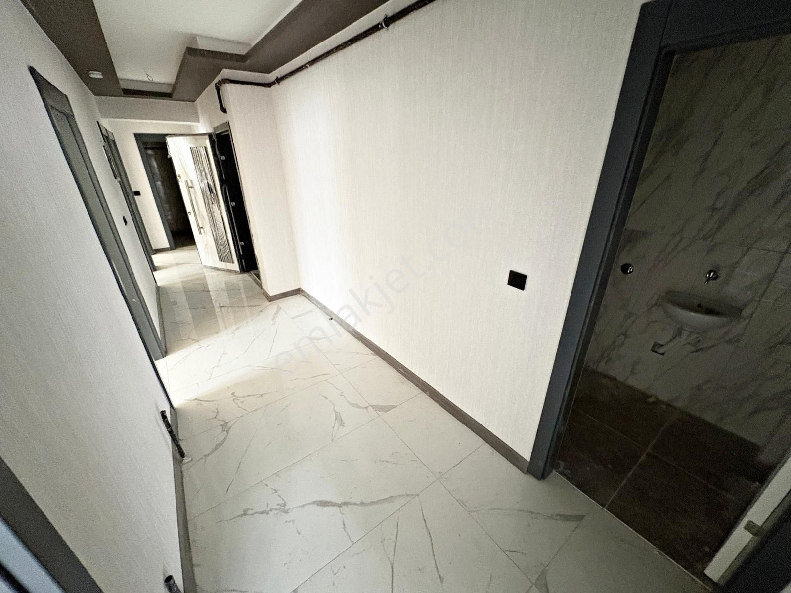 3+1 1.kat Geniş Ayvalı Seval Caddesi Paraleli Oturuma Hazır - Görsel 22